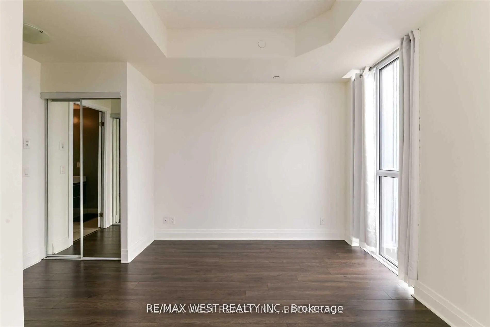 15 Zorra Street, #1107