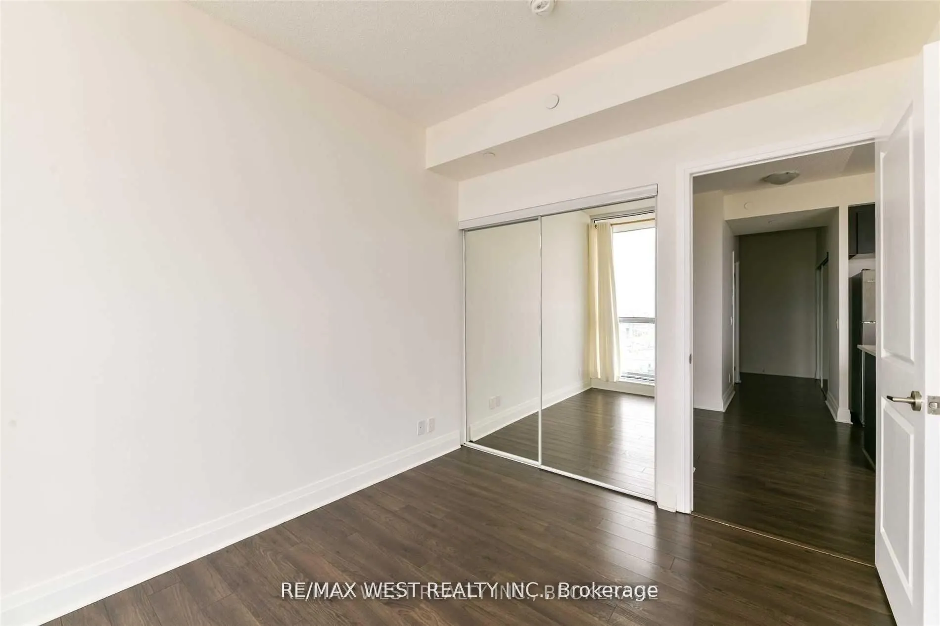 15 Zorra Street, #1107