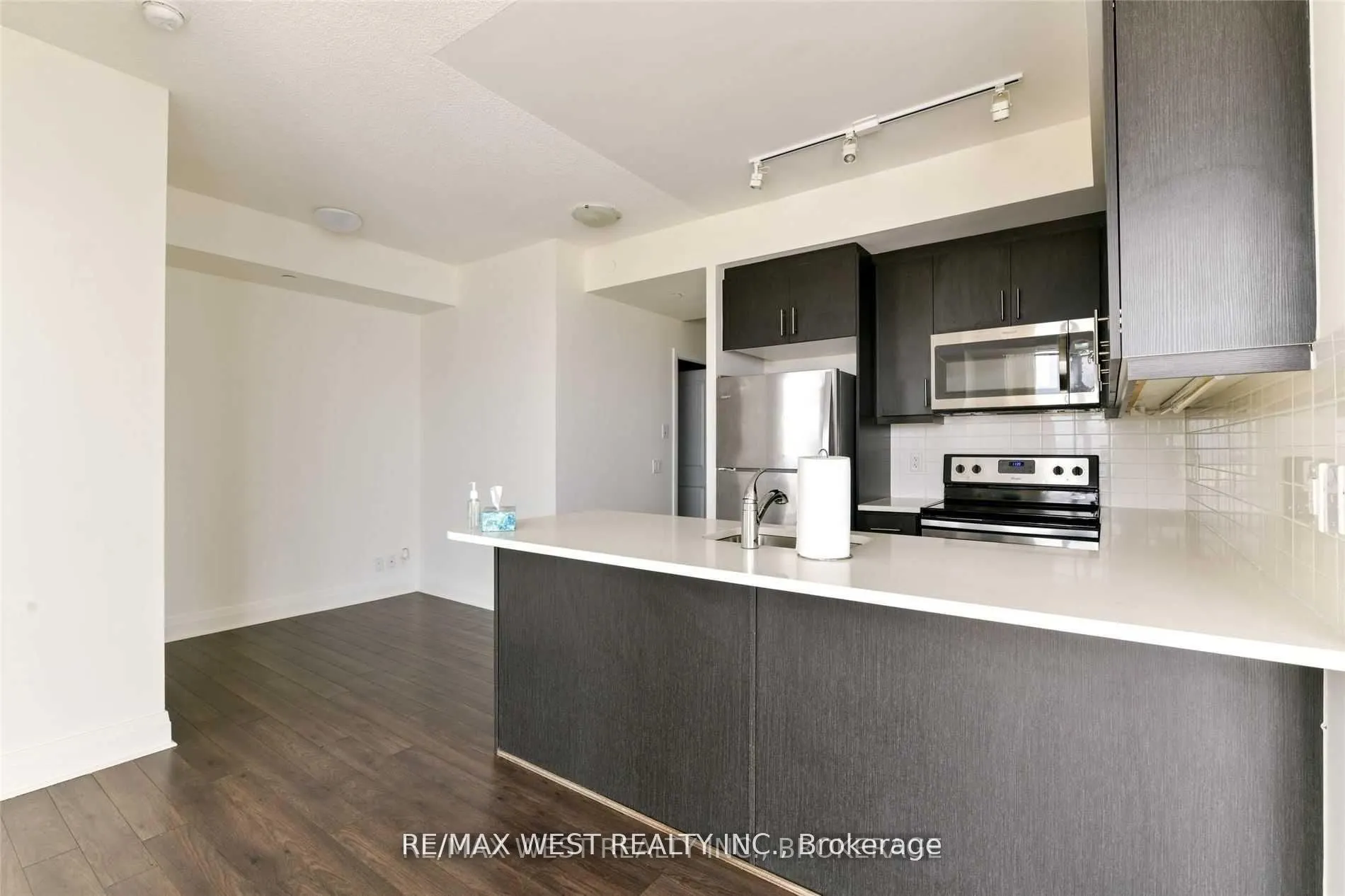 15 Zorra Street, #1107