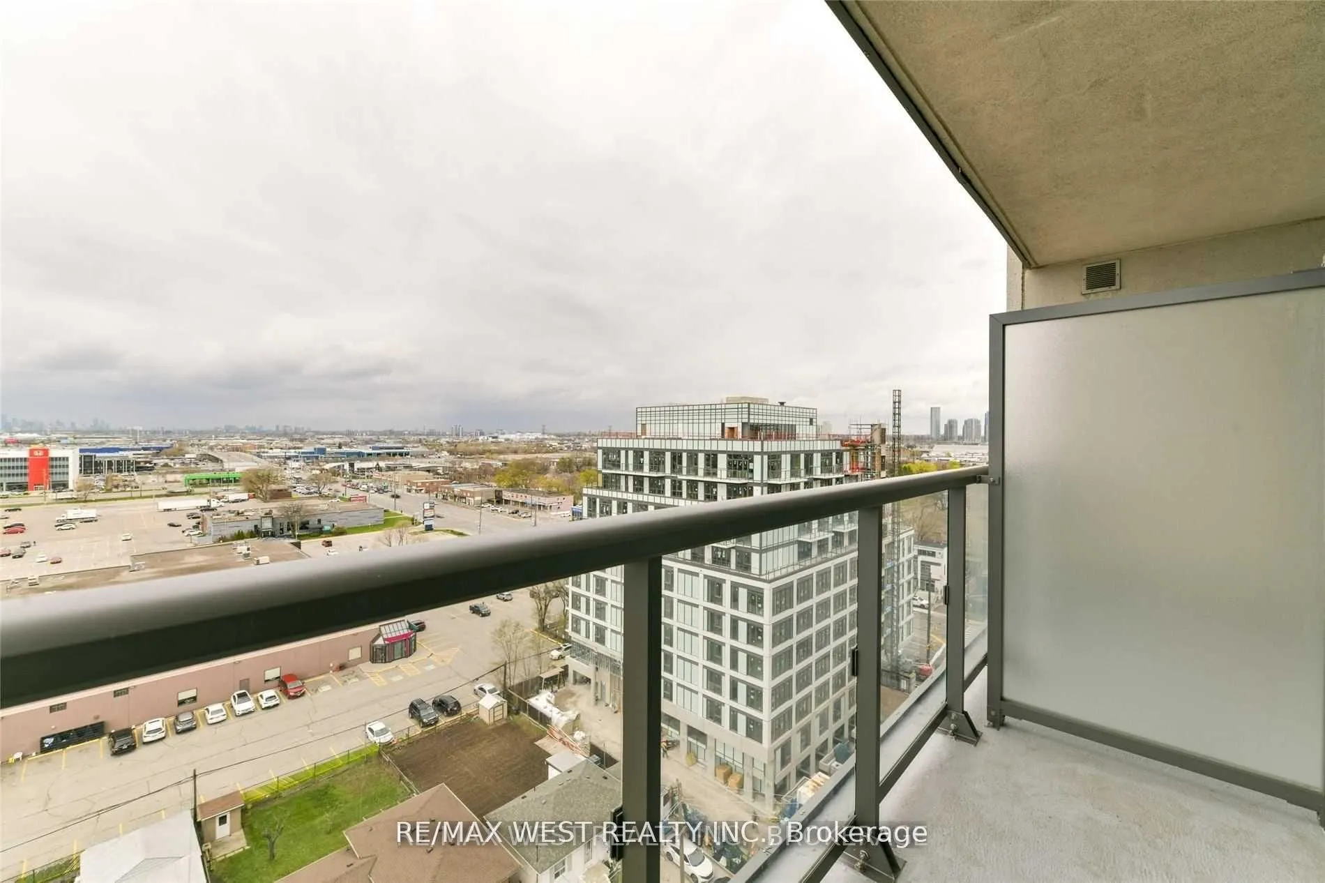 15 Zorra Street, #1107