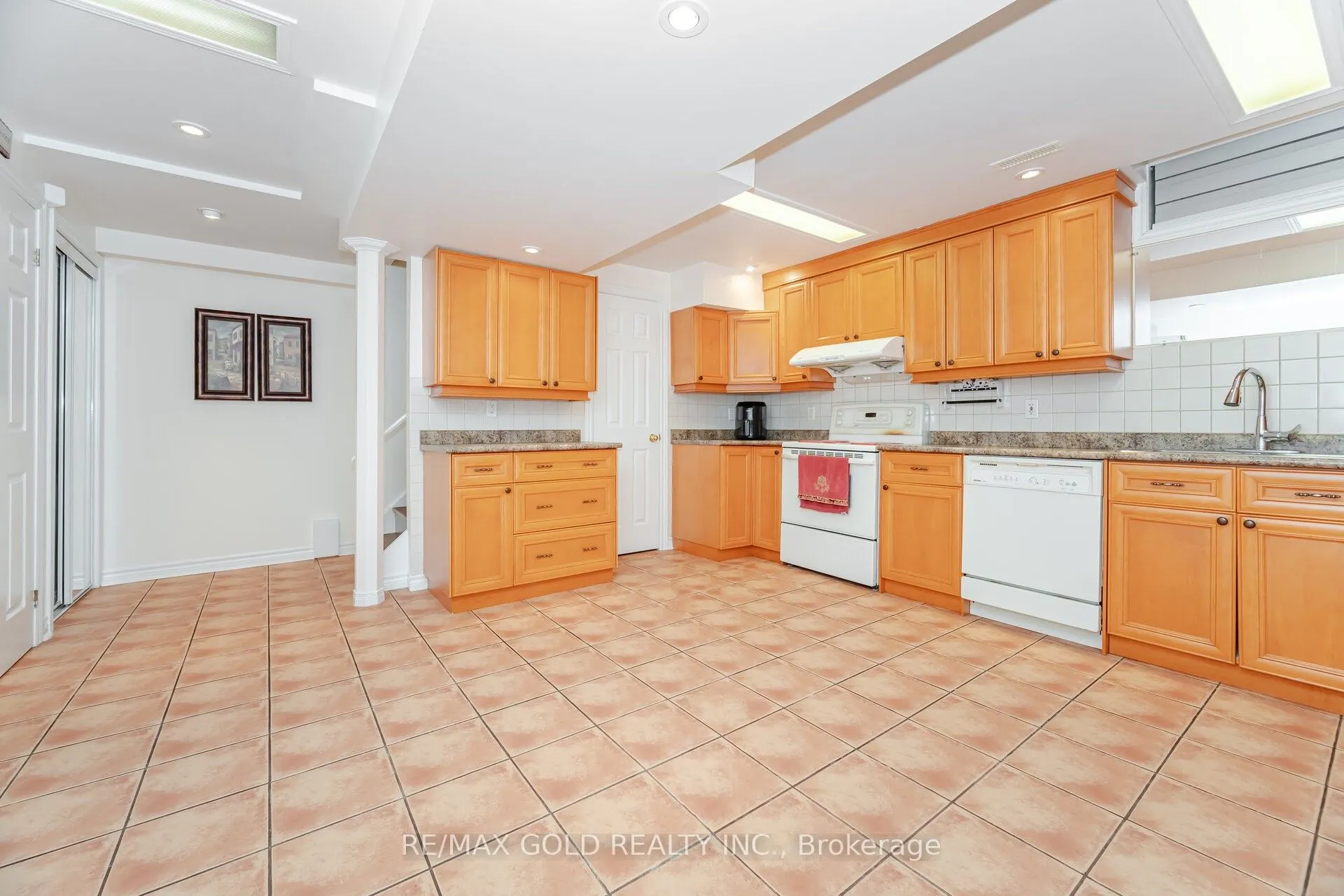 30 Golden Eagle Road