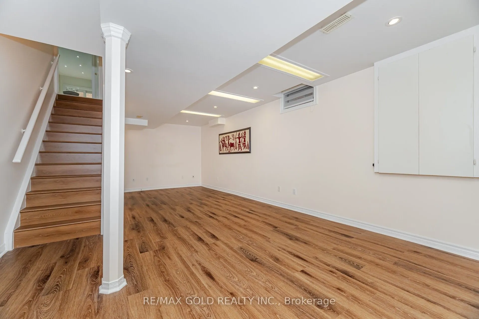 30 Golden Eagle Road