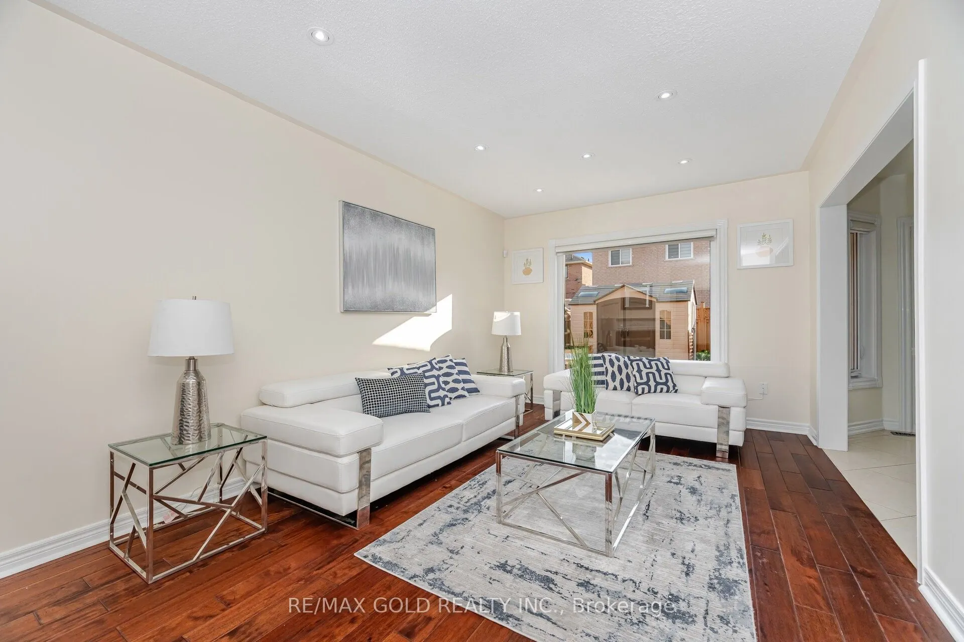 30 Golden Eagle Road