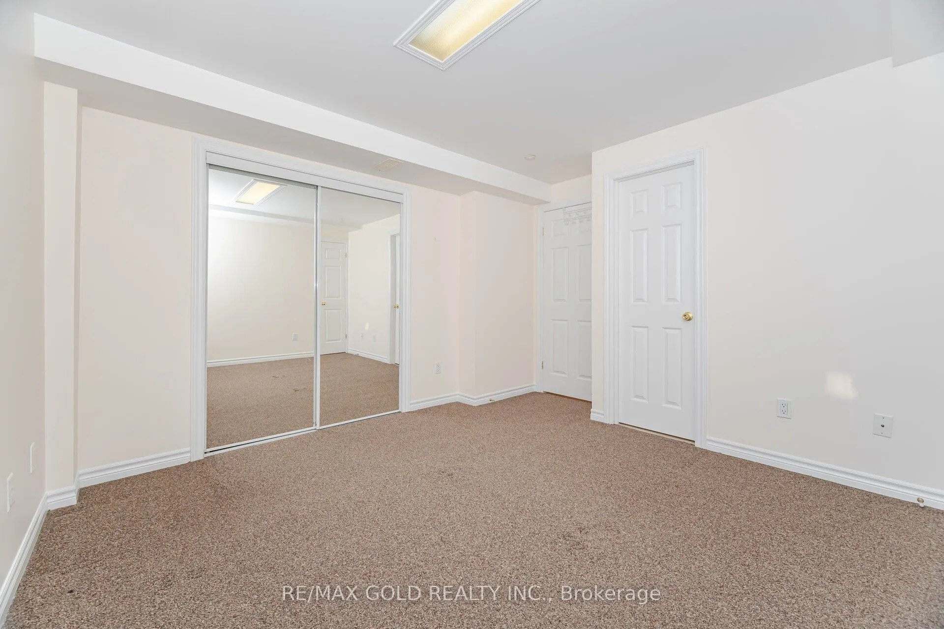 30 Golden Eagle Road