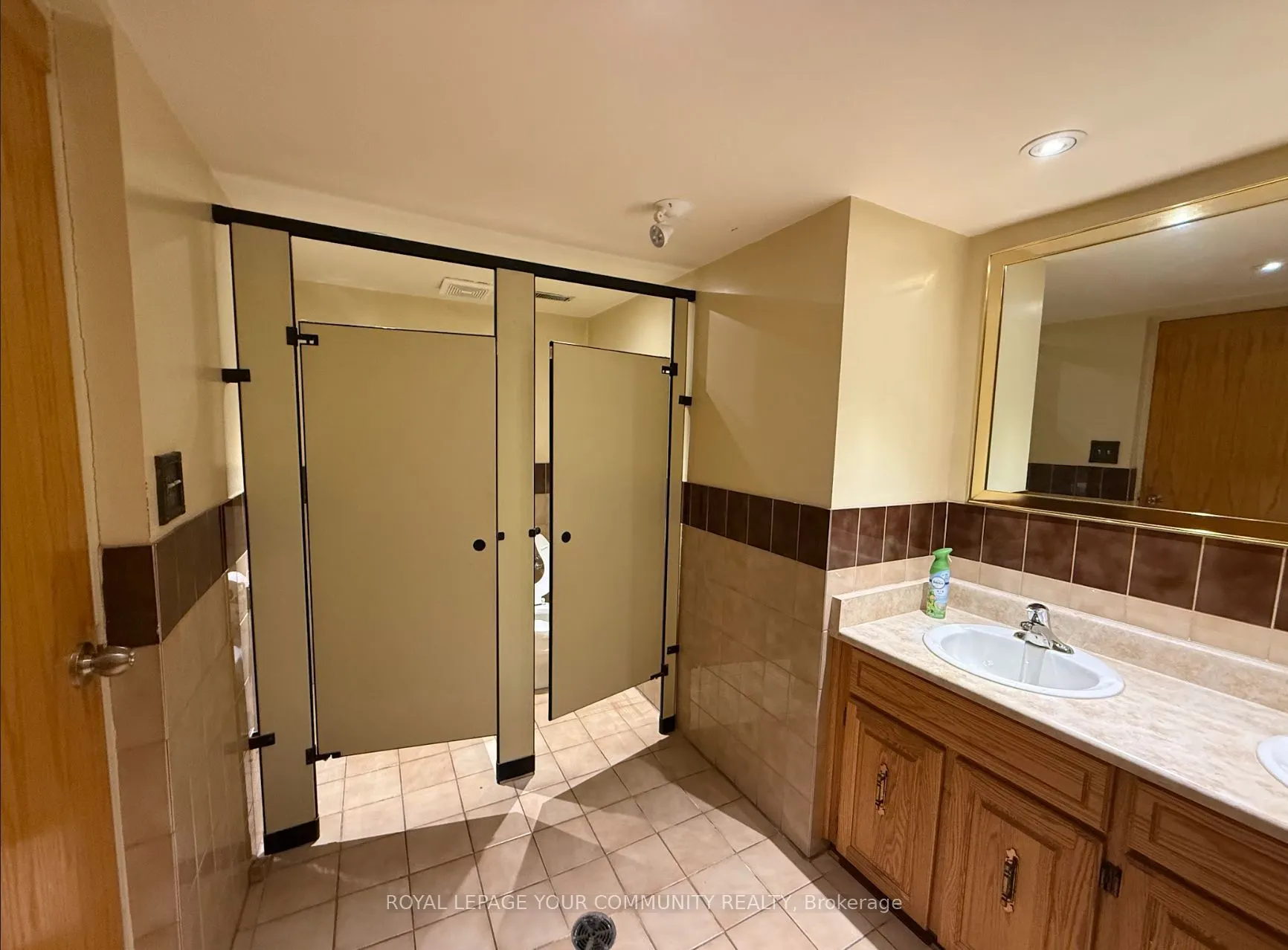 795 Wilson Avenue, #102