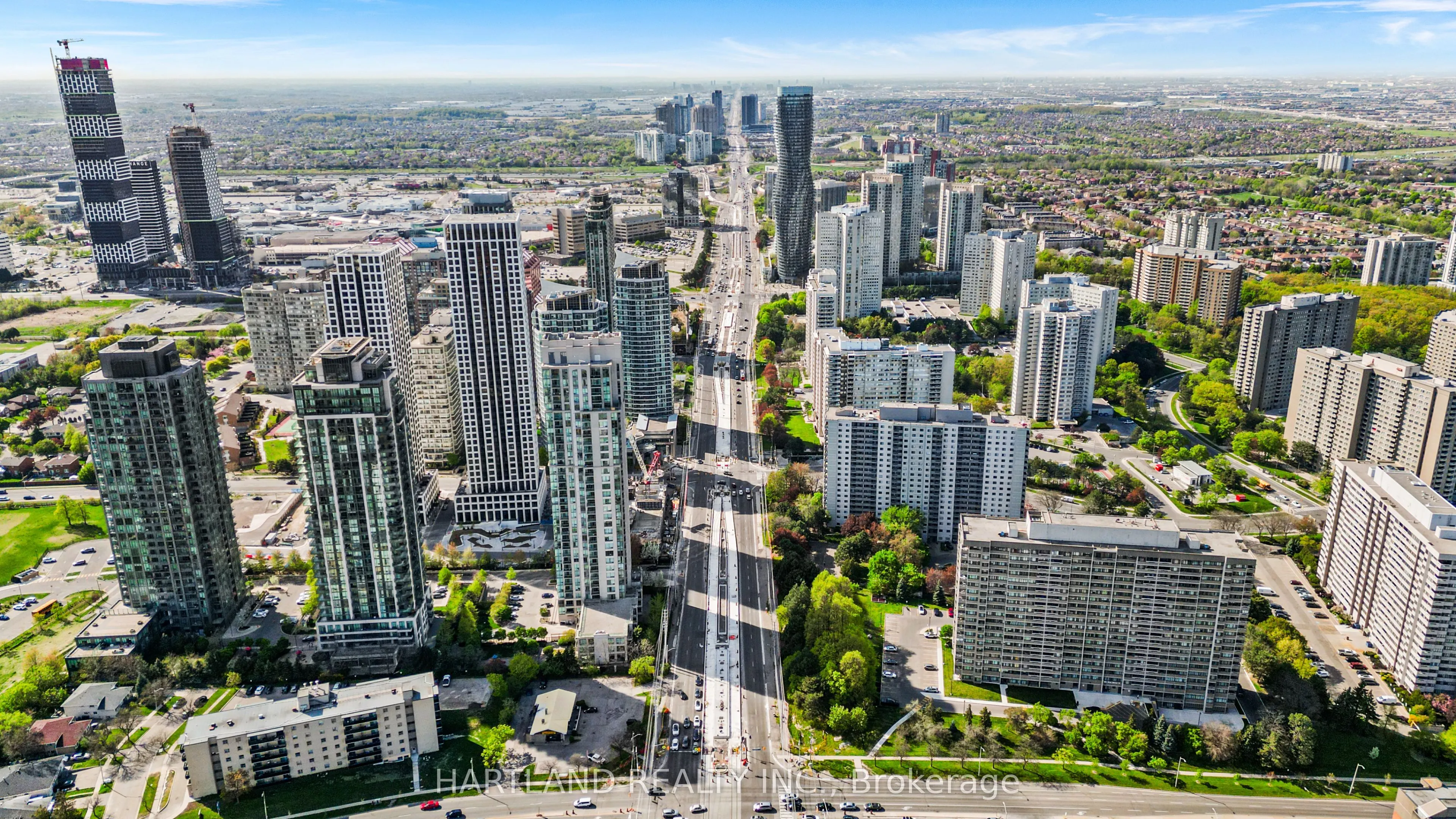 3504 Hurontario Street, #2701