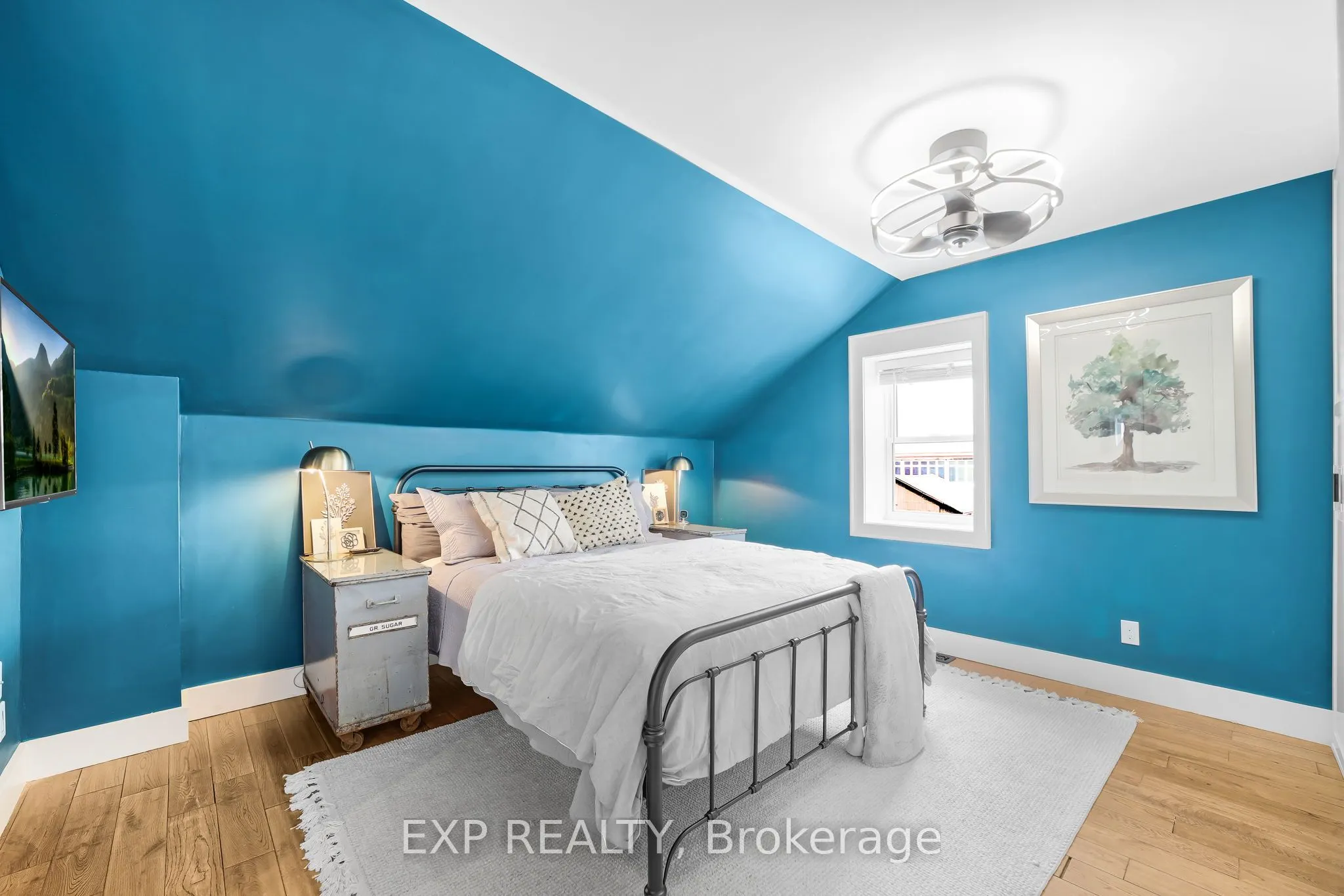 20 Elgin Street S