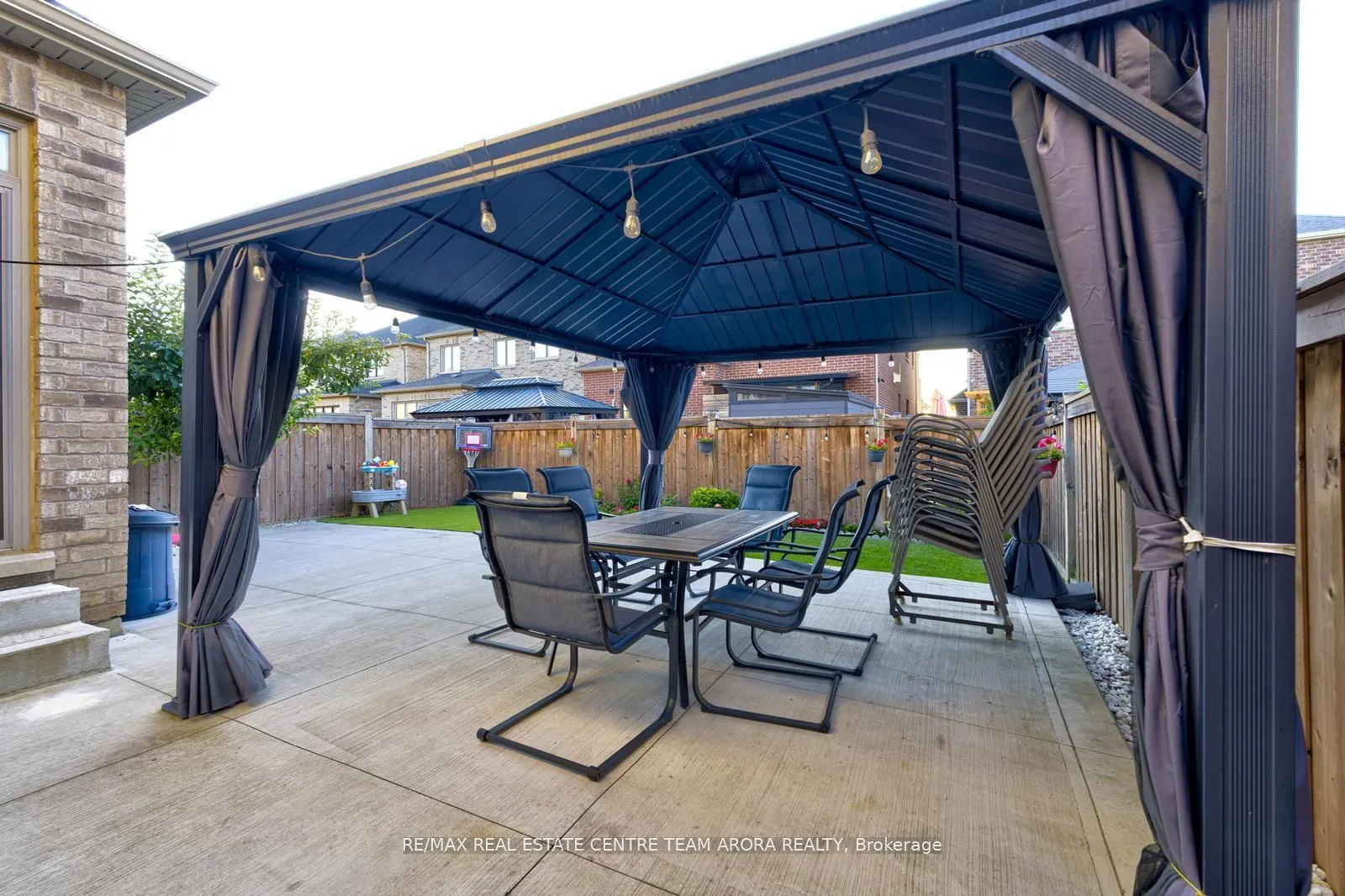 22 Mussle White Road