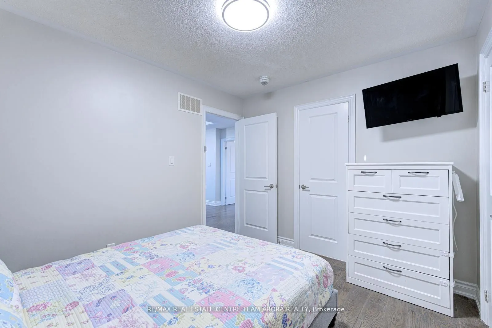 22 Mussle White Road