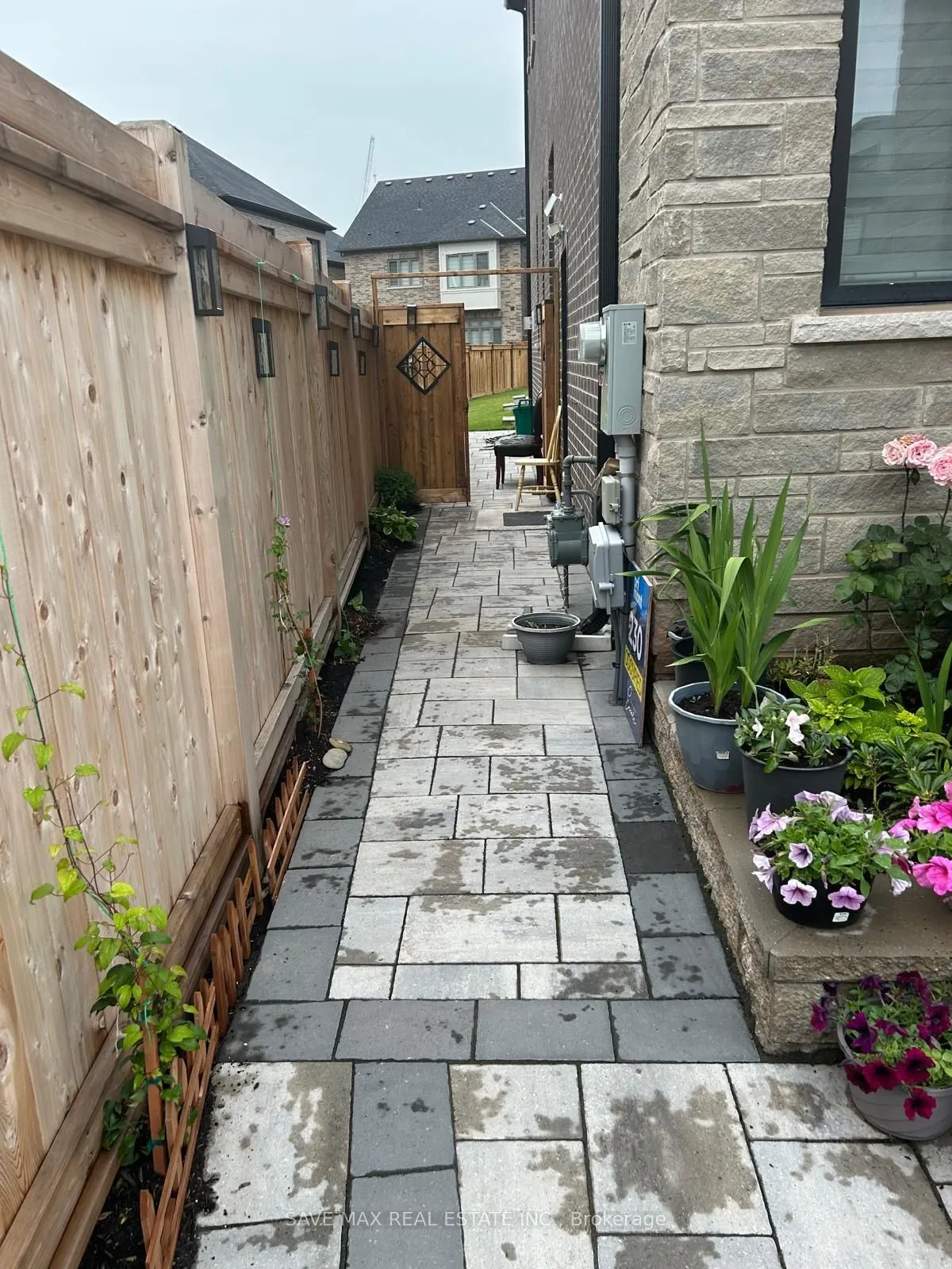 1153 Stag Hollow Street, #Bsmnt