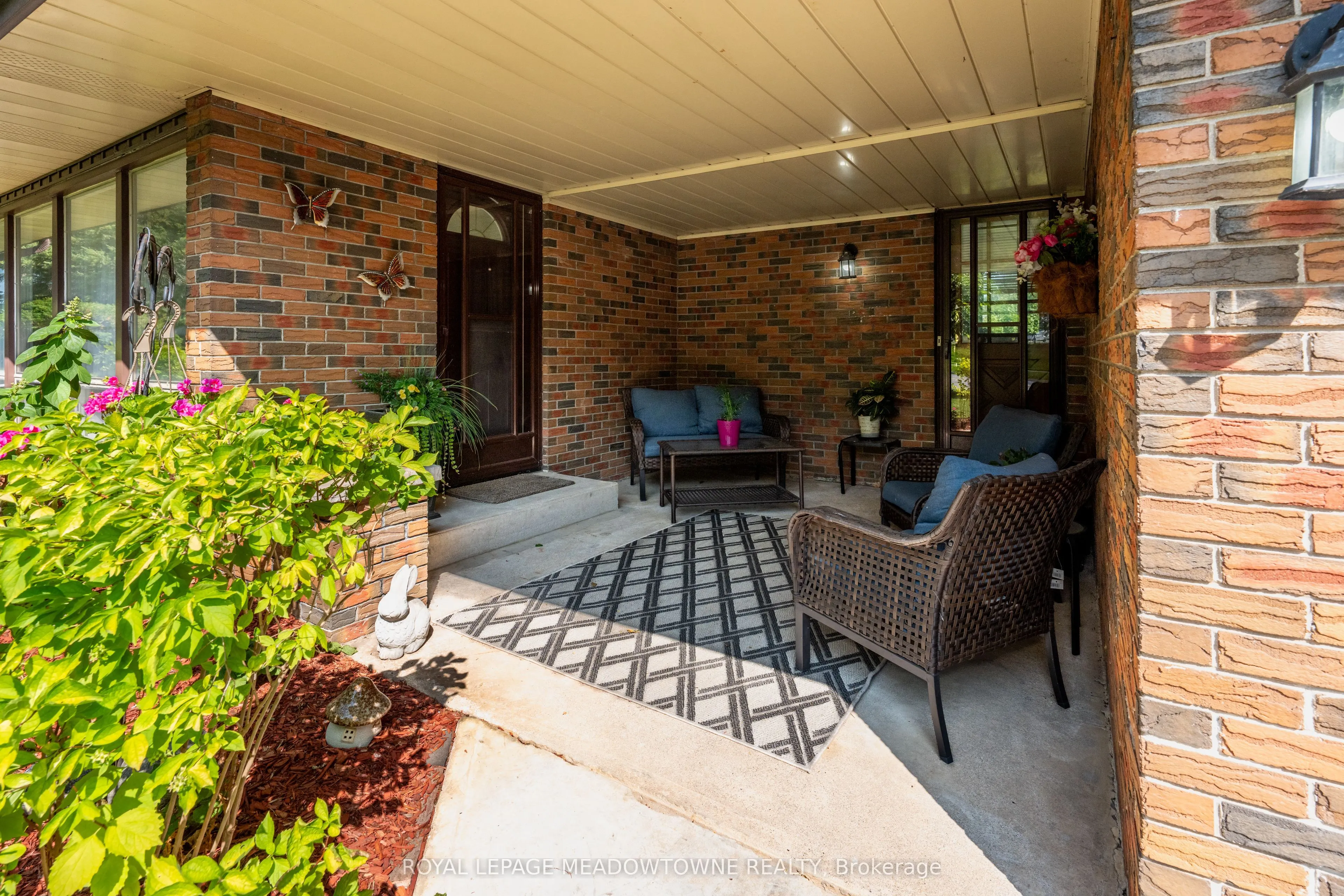 74 River Drive