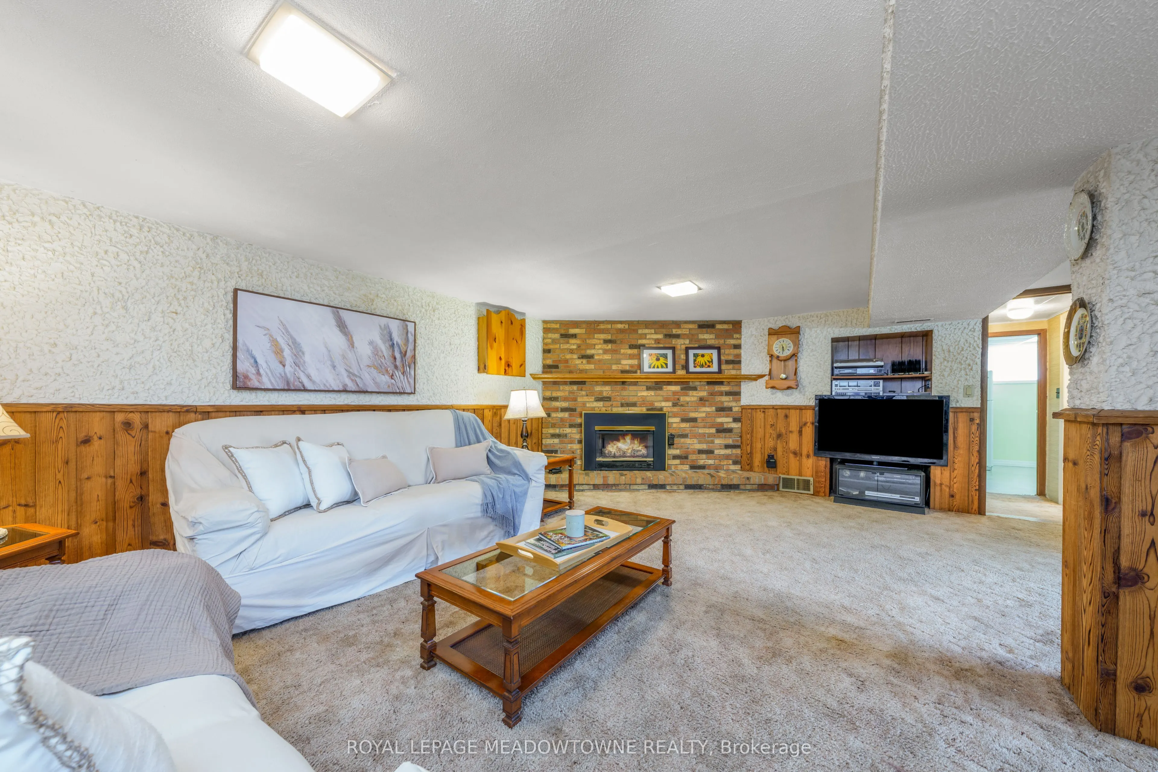 74 River Drive