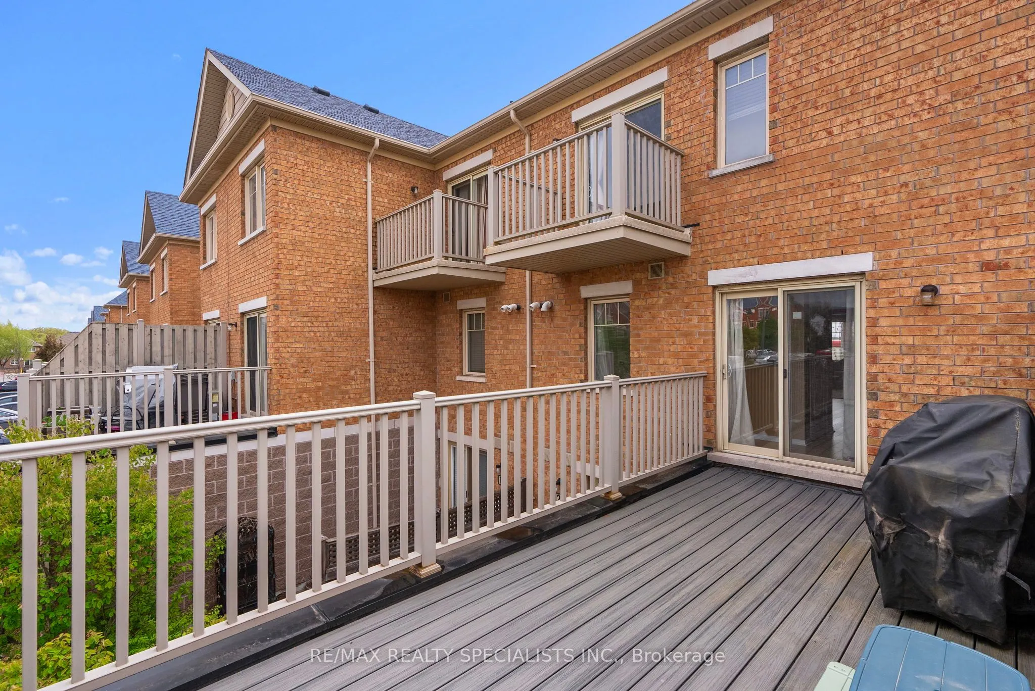 3985 Eglinton Avenue W, #19