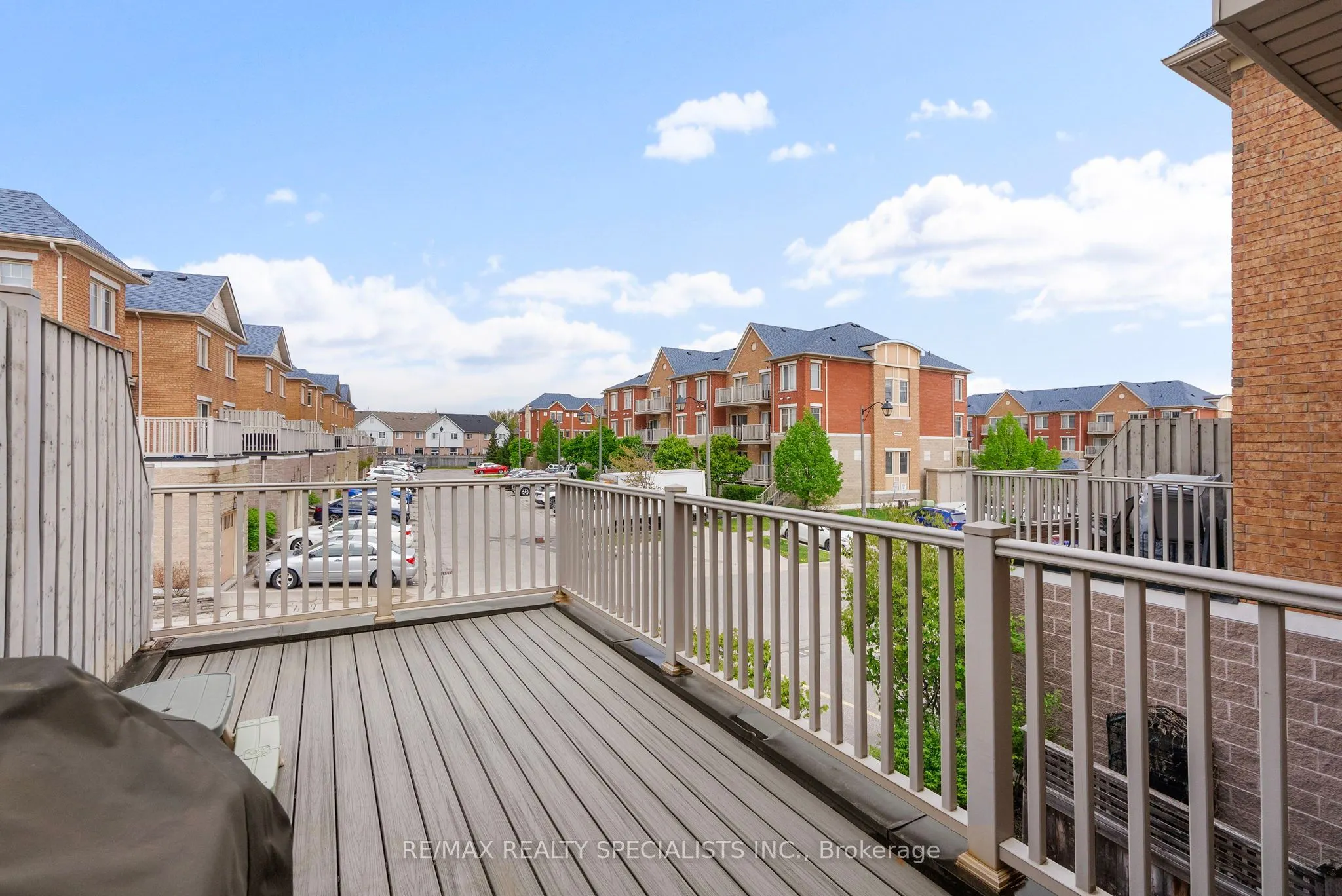 3985 Eglinton Avenue W, #19
