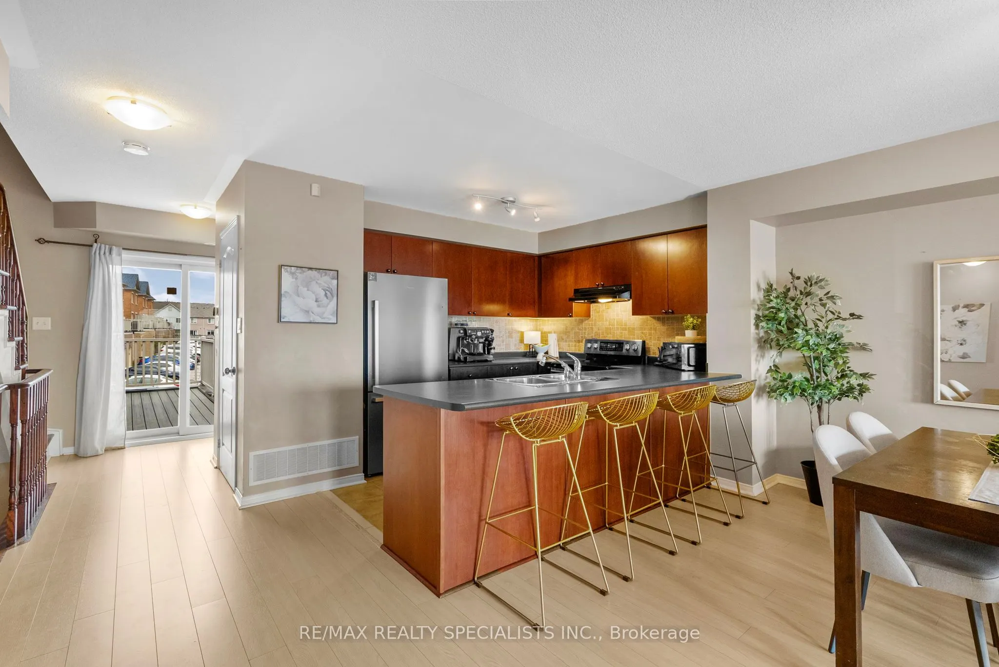 3985 Eglinton Avenue W, #19