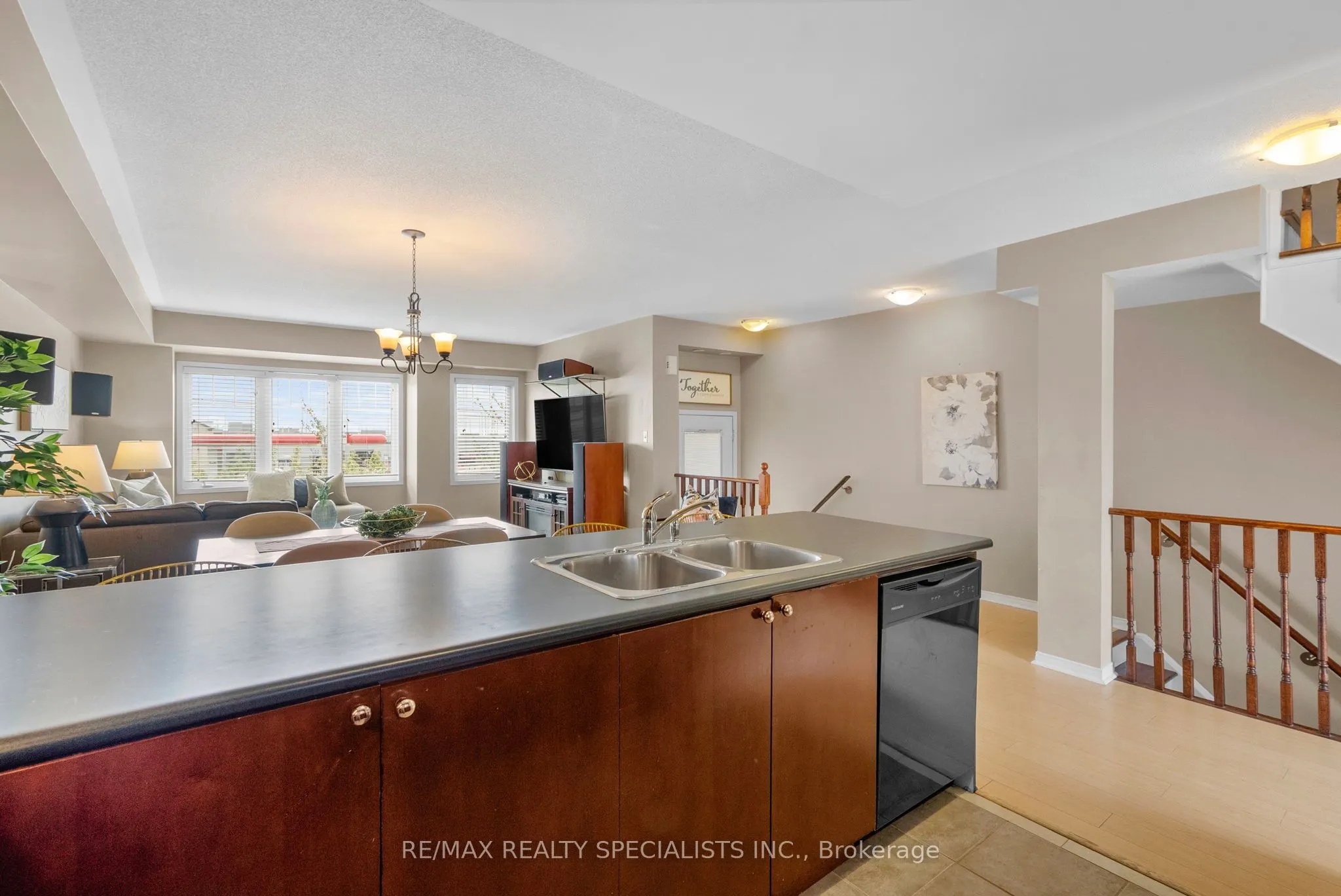 3985 Eglinton Avenue W, #19