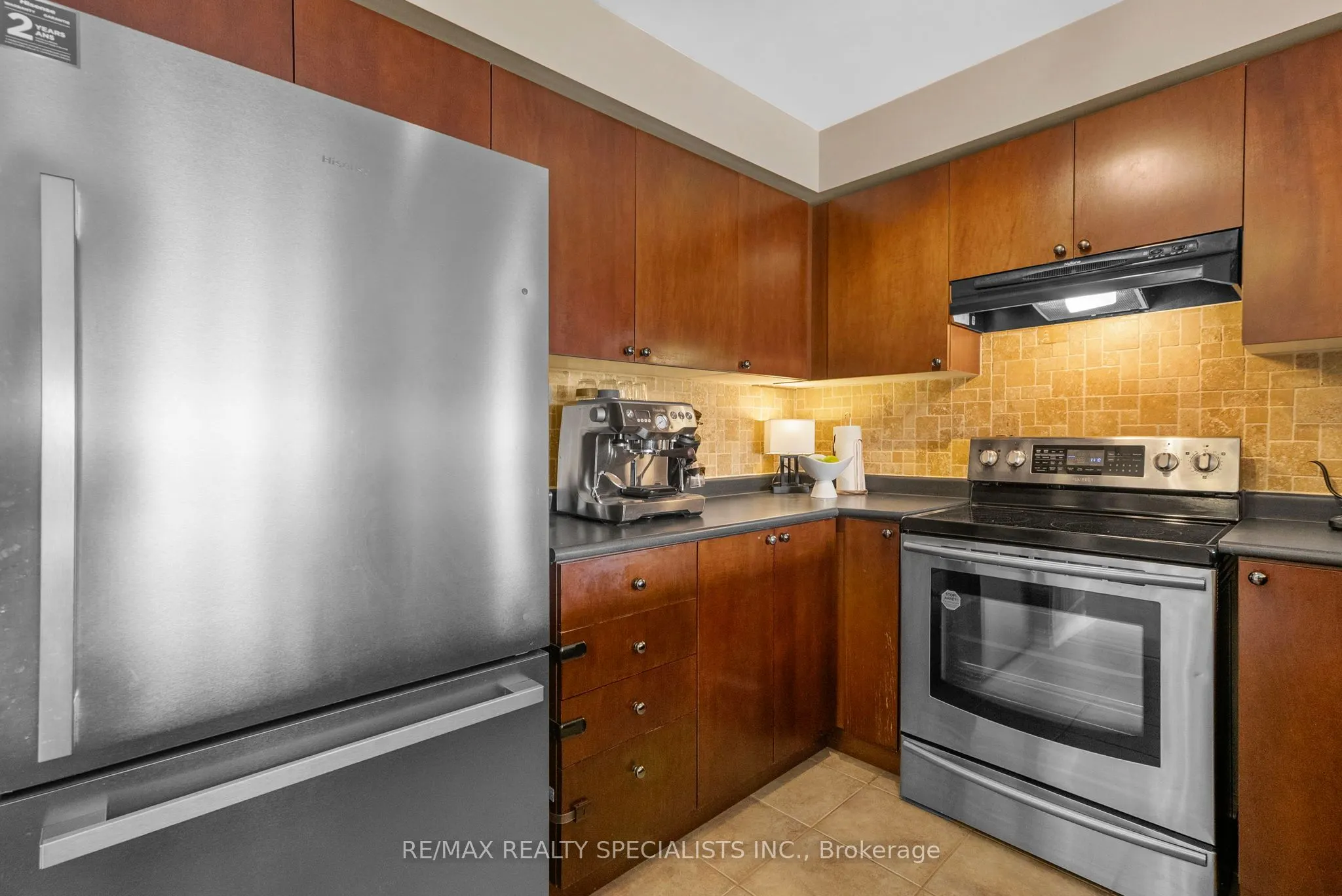 3985 Eglinton Avenue W, #19