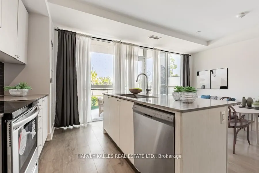 60 George Butchart Drive, #4