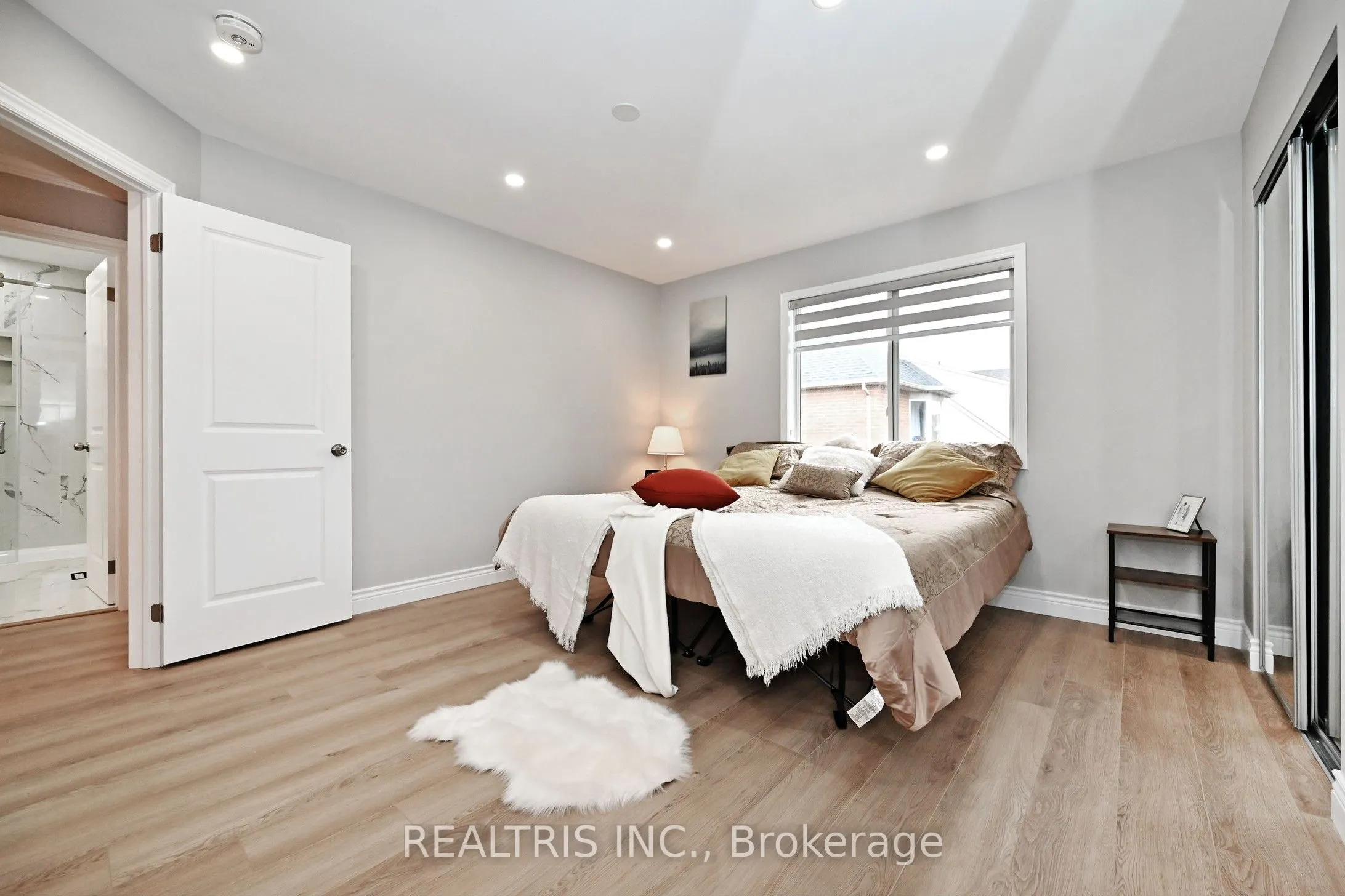 649 Marley Crescent