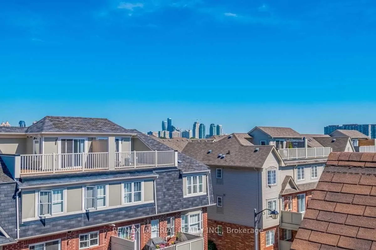 625 Dundas Street W, #3