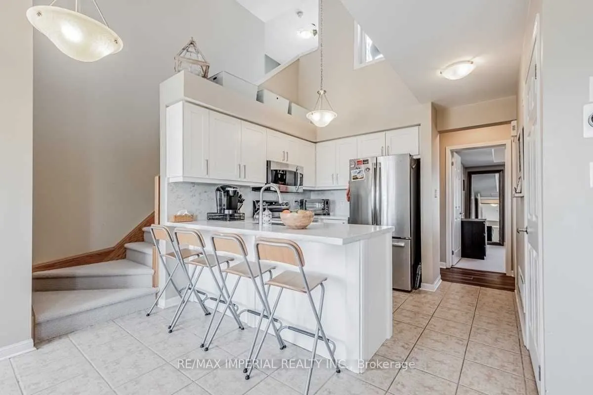 625 Dundas Street W, #3