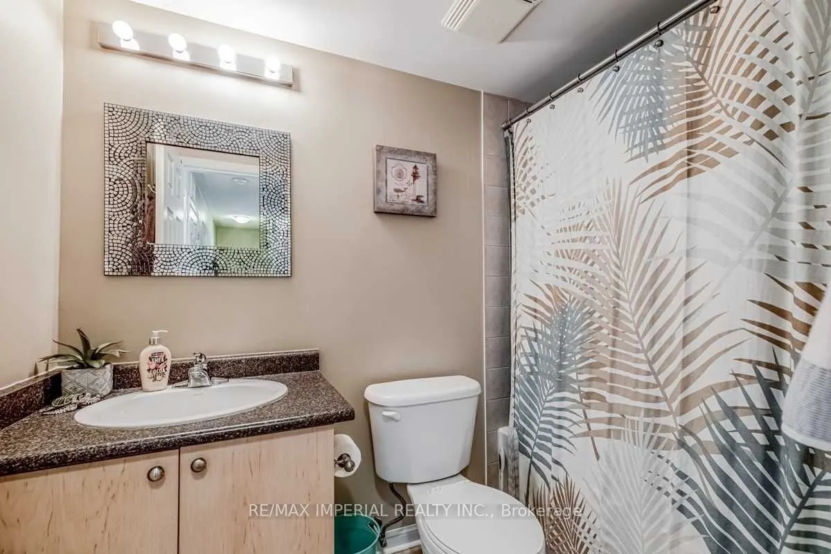 625 Dundas Street W, #3