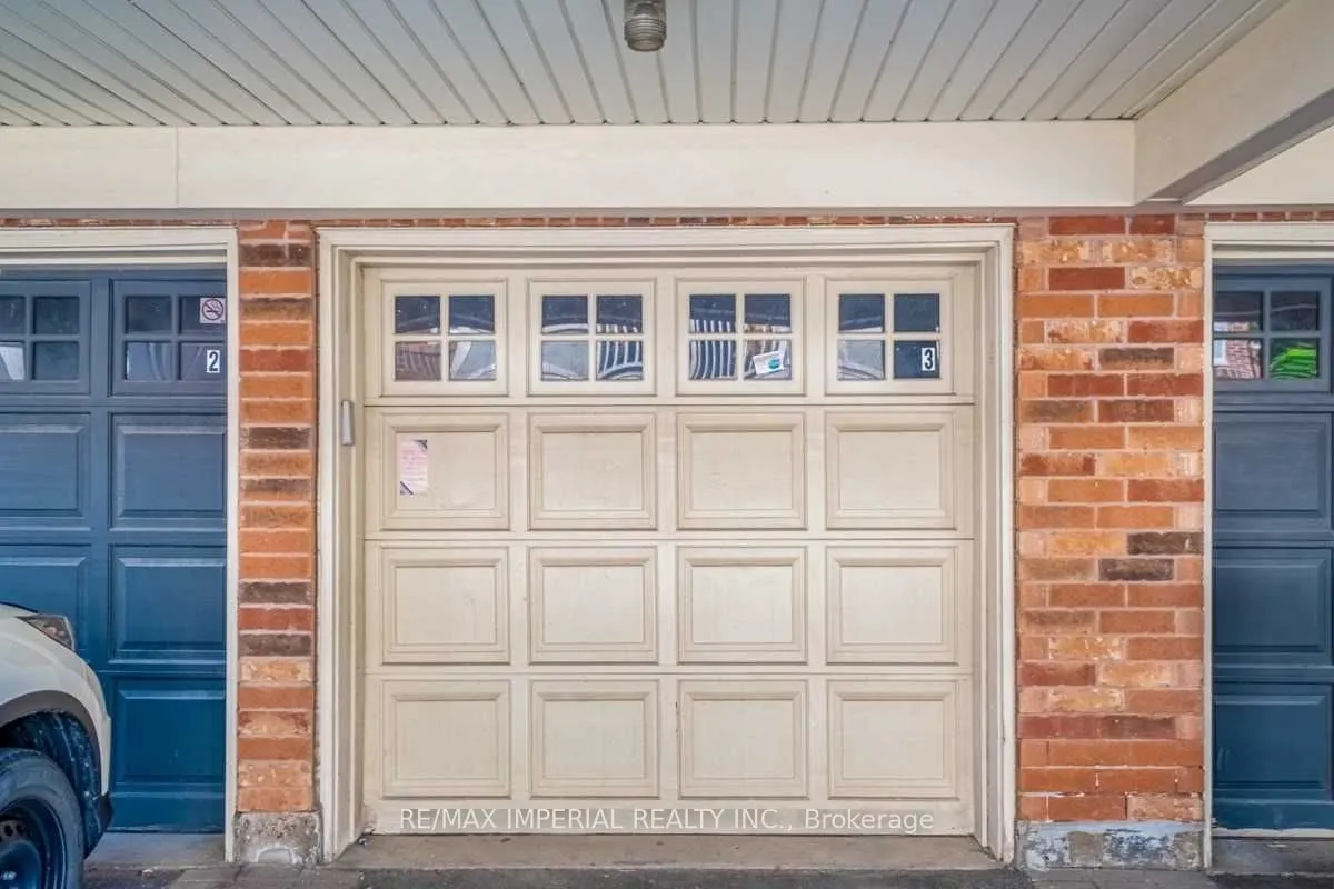 625 Dundas Street W, #3