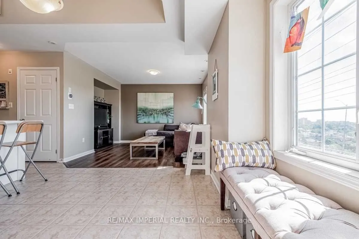 625 Dundas Street W, #3