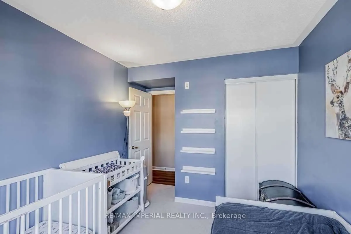 625 Dundas Street W, #3