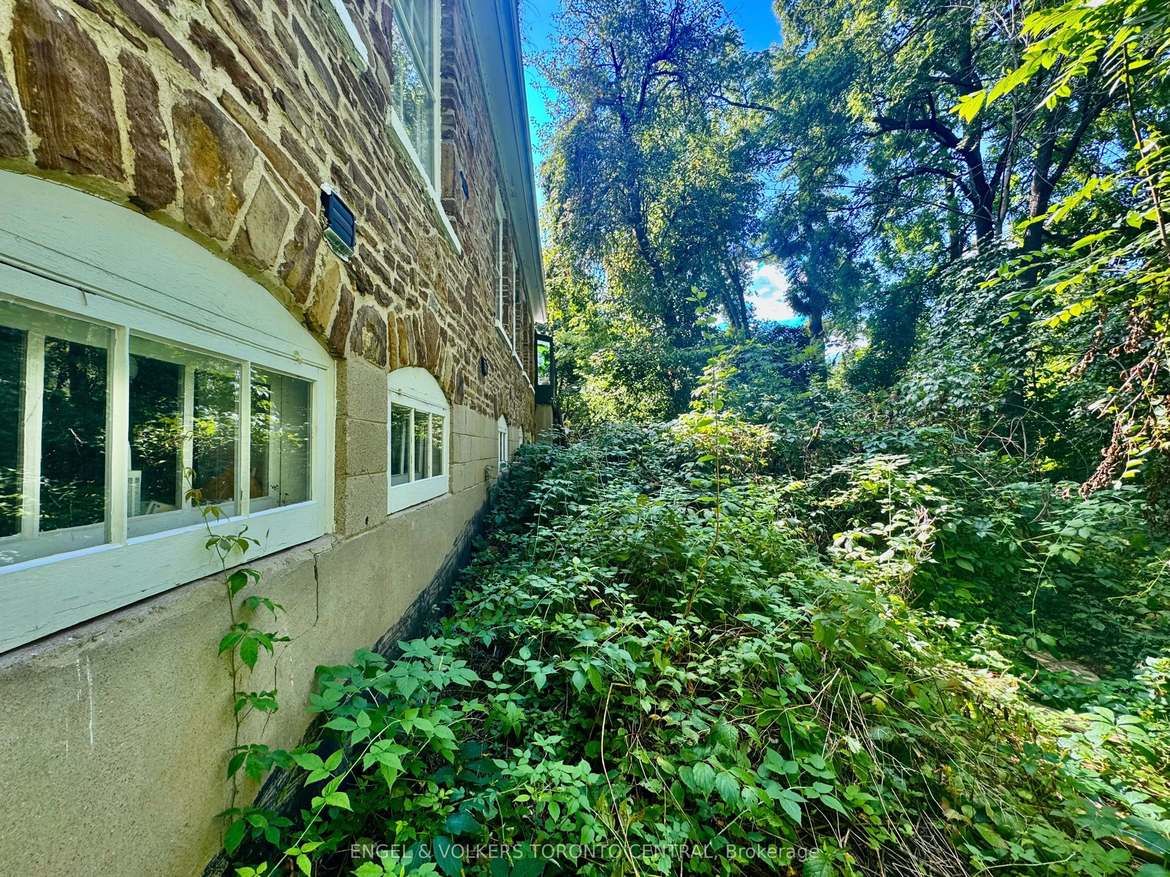 85 Yorkleigh Avenue