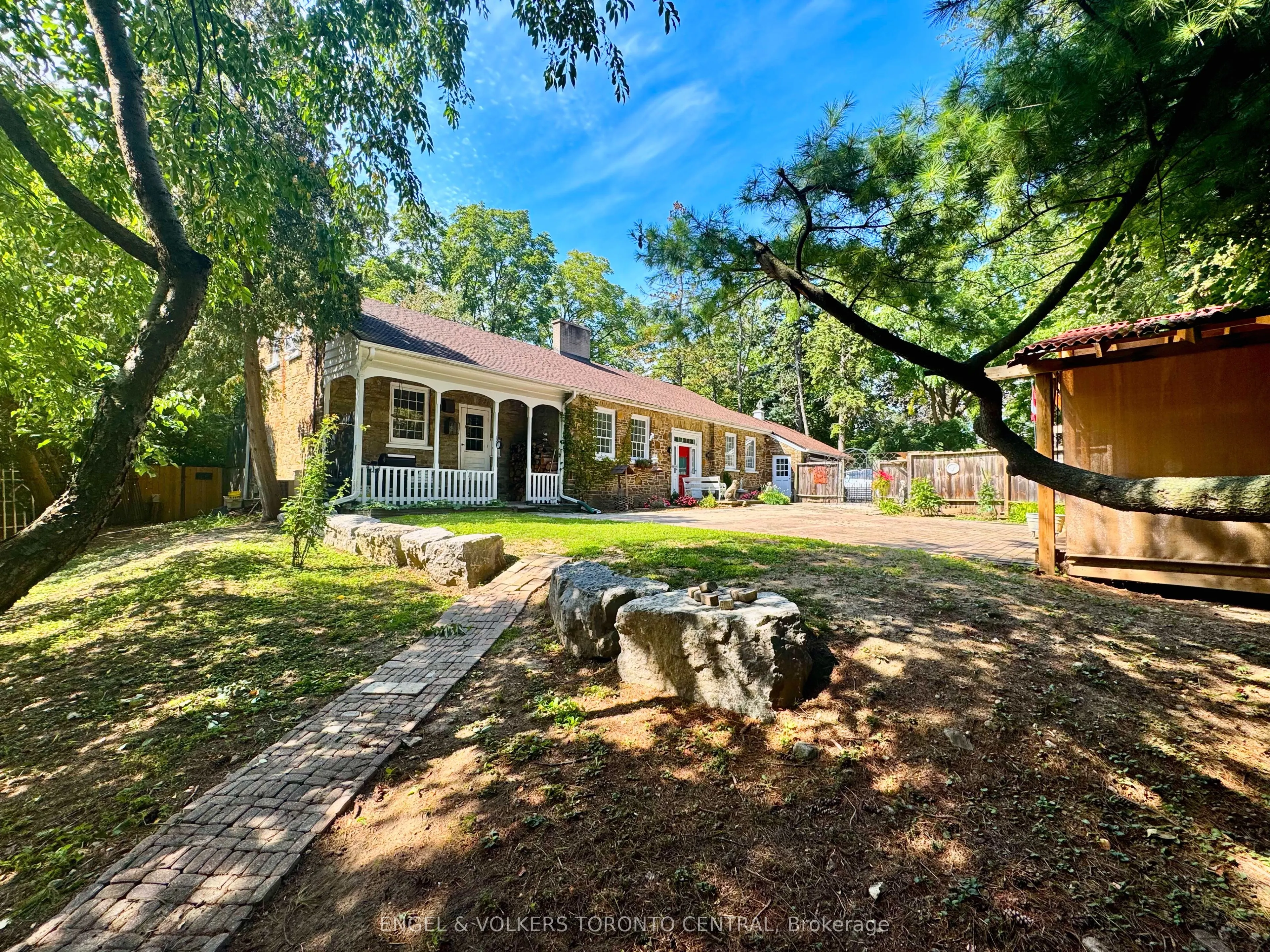 85 Yorkleigh Avenue