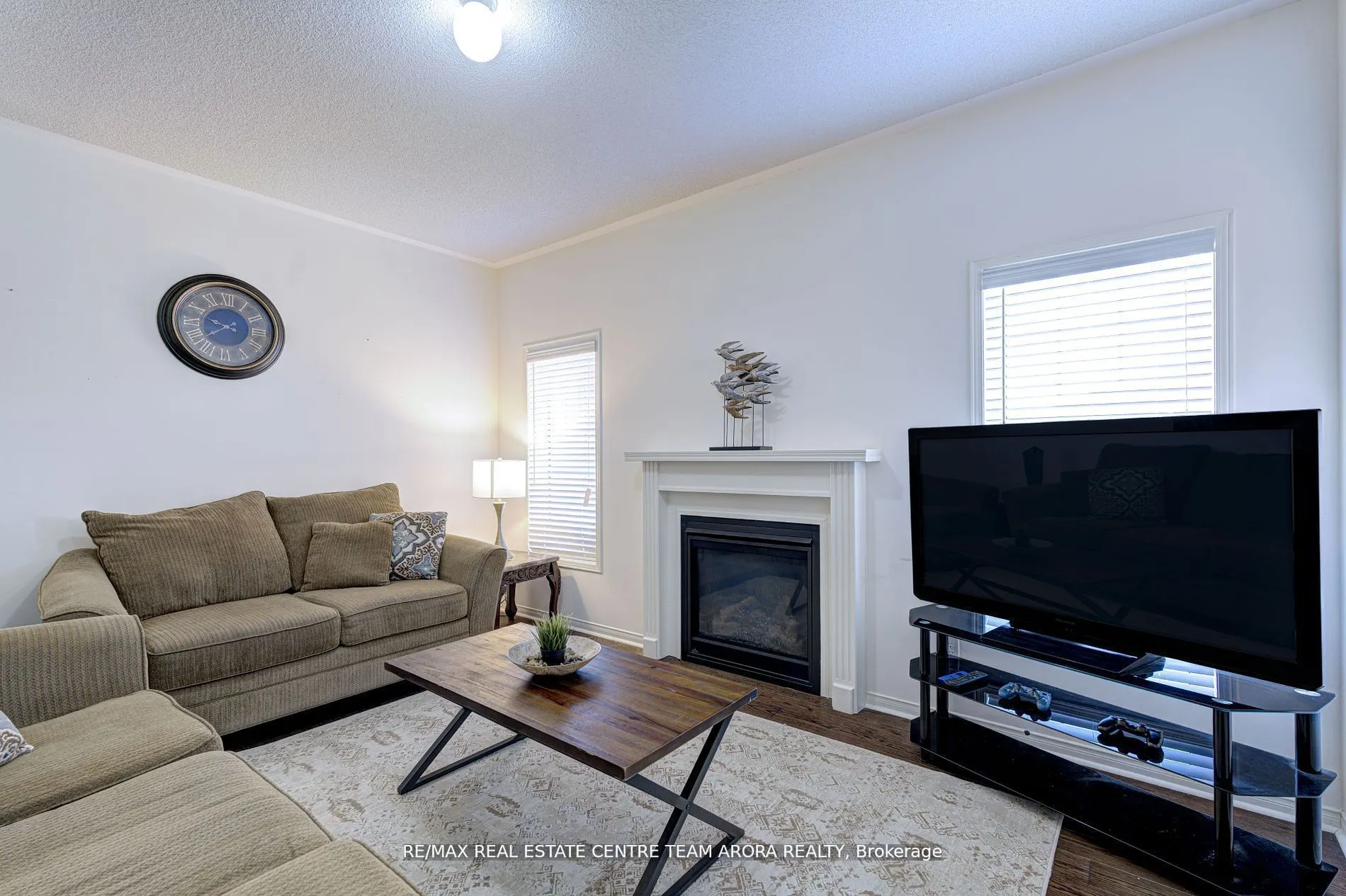 24 Cookview Drive