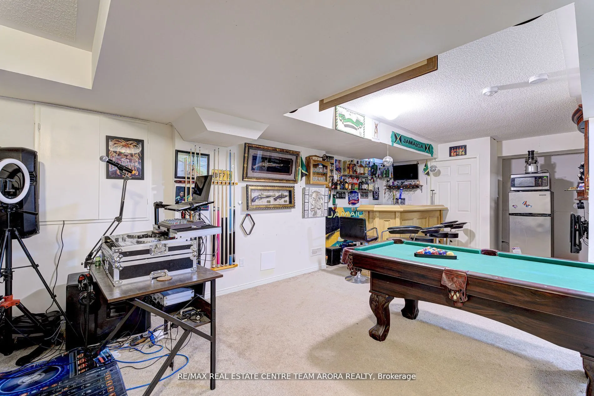 24 Cookview Drive