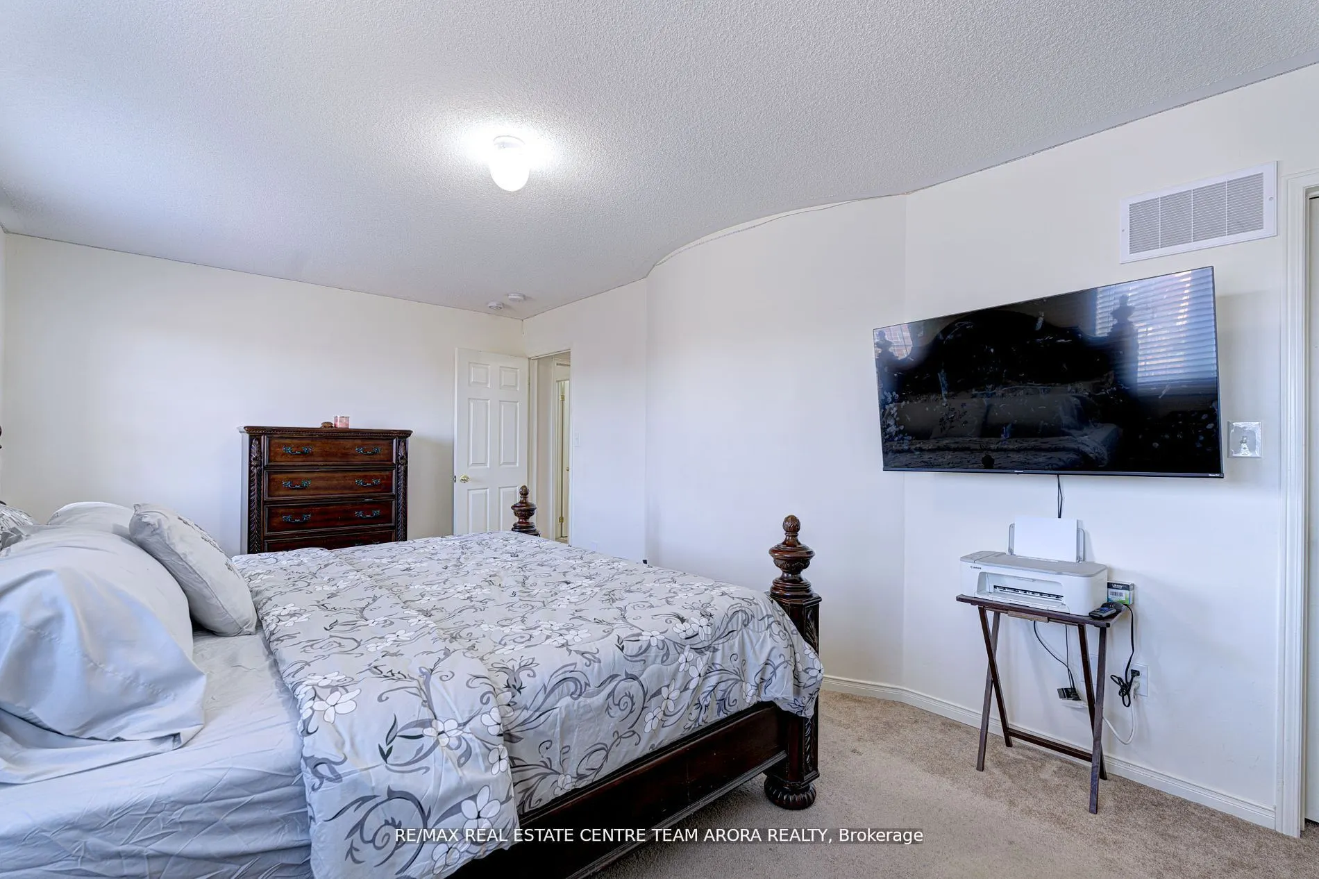 24 Cookview Drive