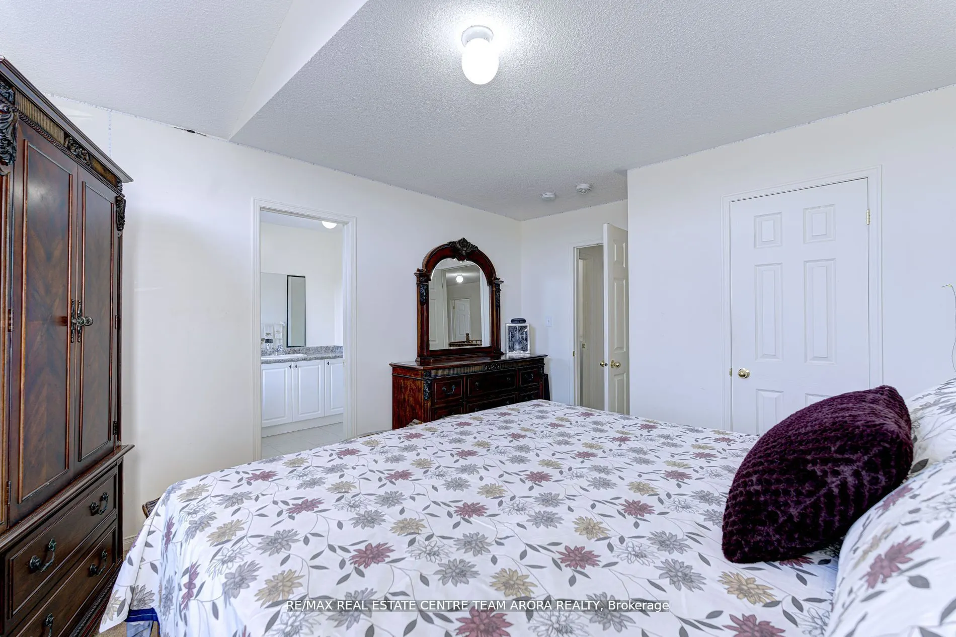 24 Cookview Drive