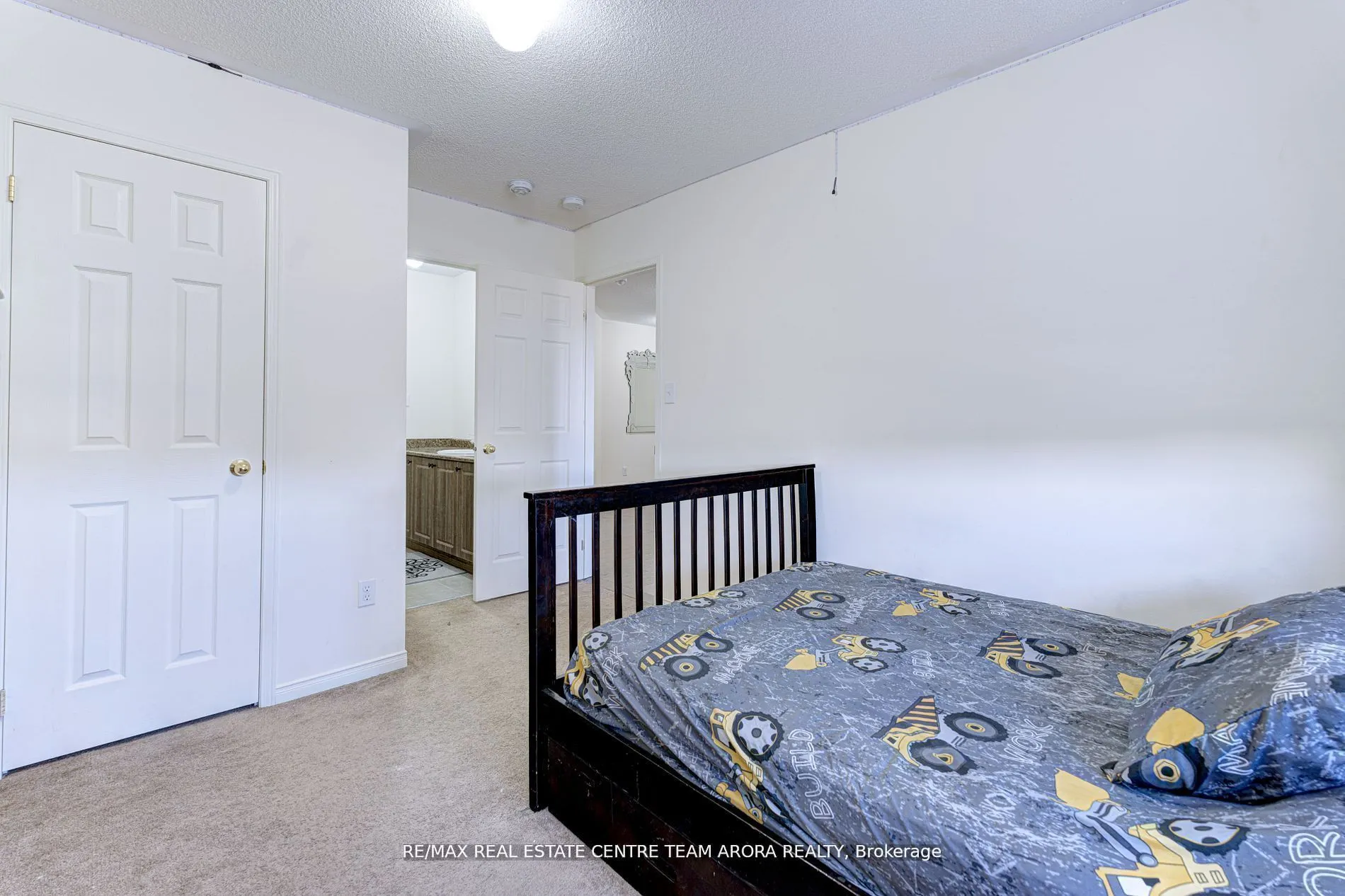 24 Cookview Drive