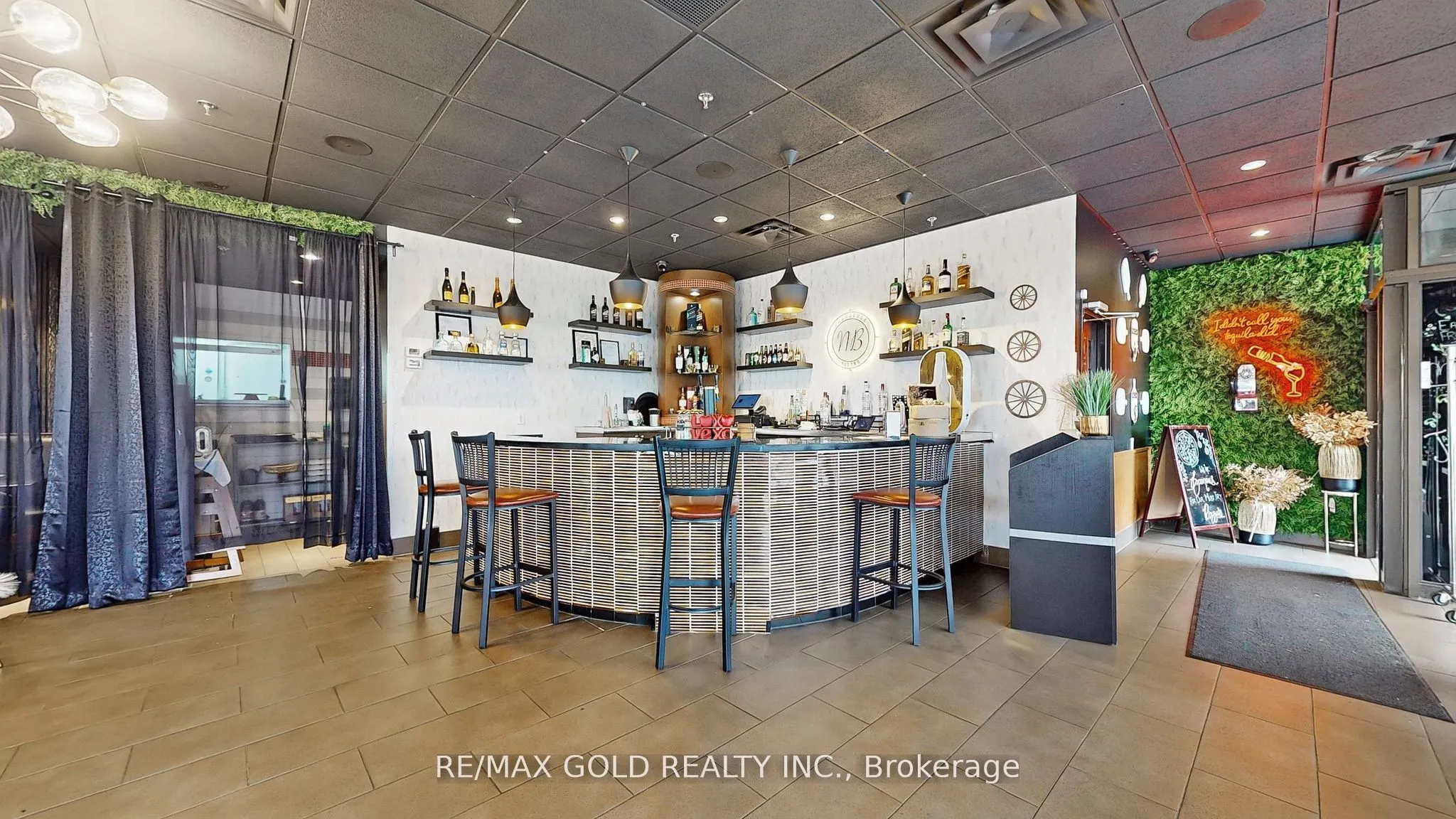 980 Pacific Gate, #4,5