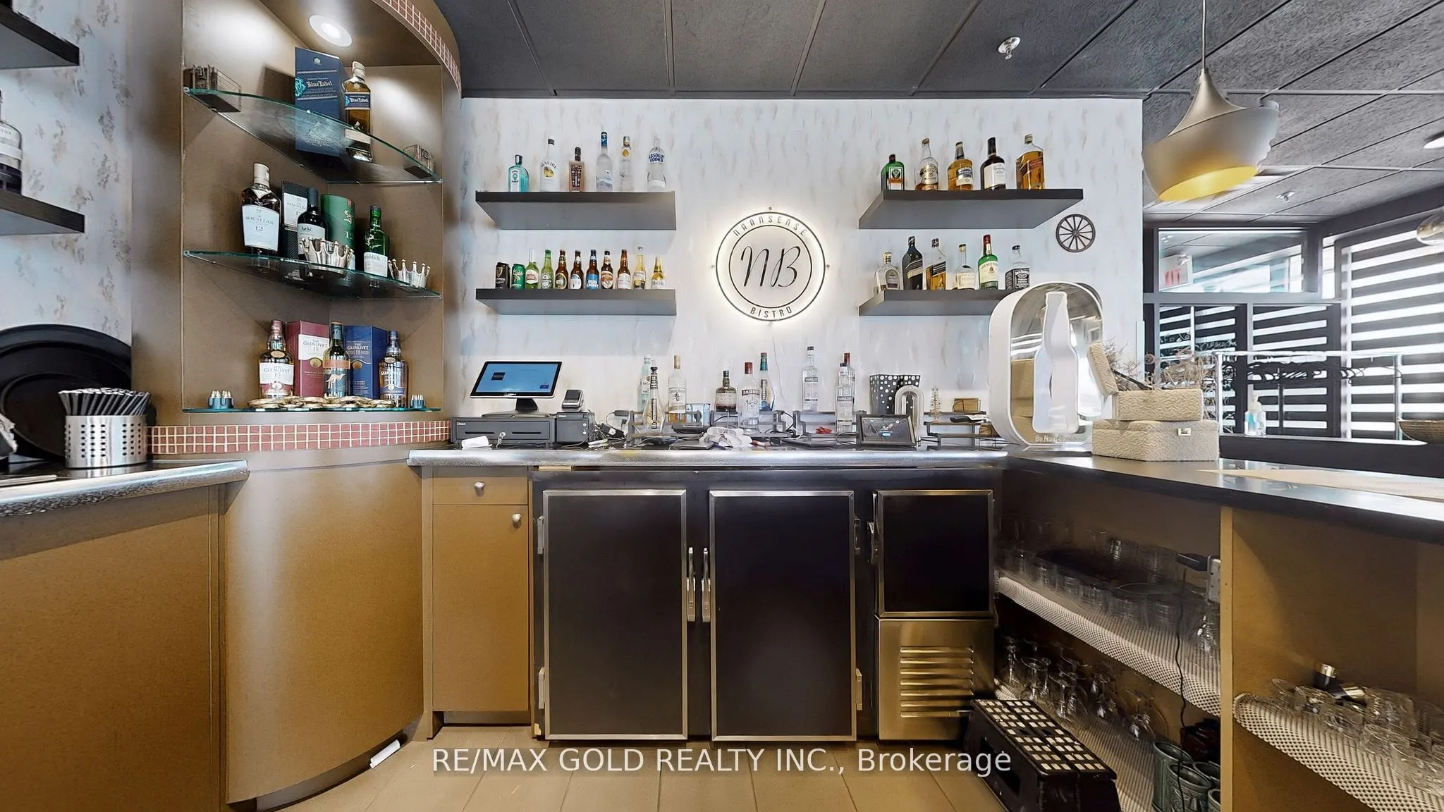 980 Pacific Gate, #4,5