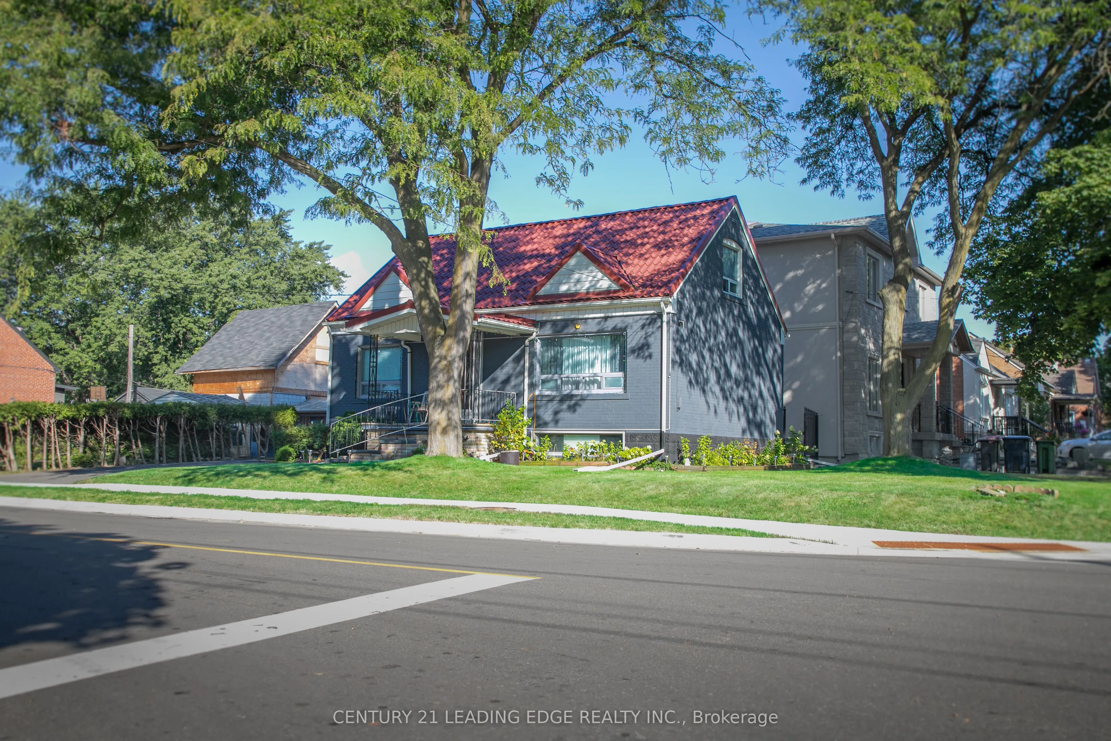 10 Yvonne Avenue