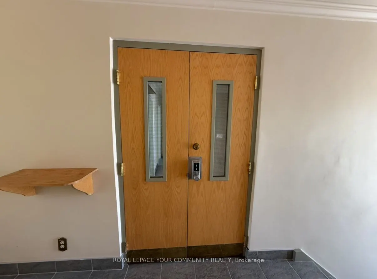 795 Wilson Avenue, #301