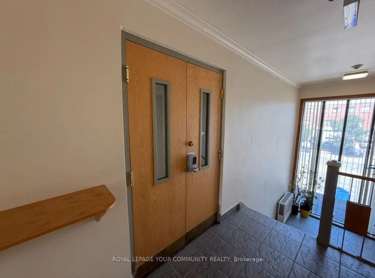 795 Wilson Avenue, #301