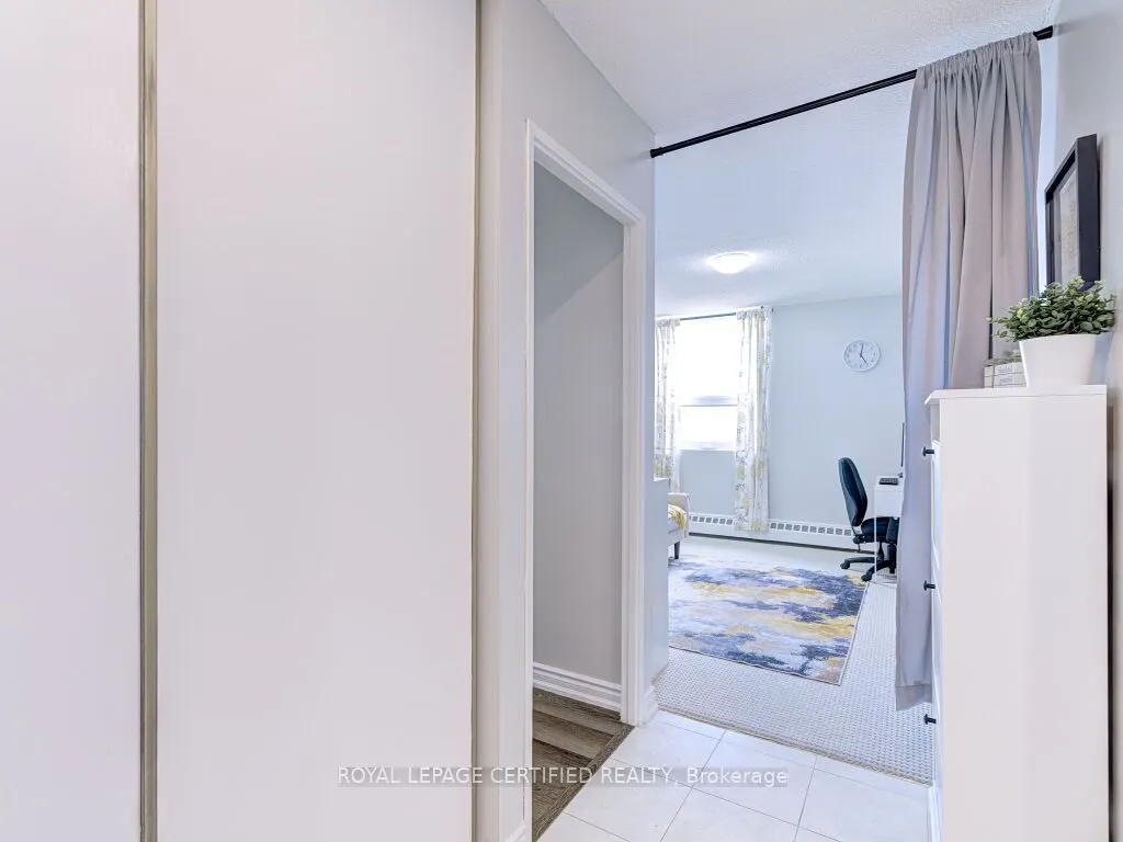 2929 Aquitaine Avenue, #1209