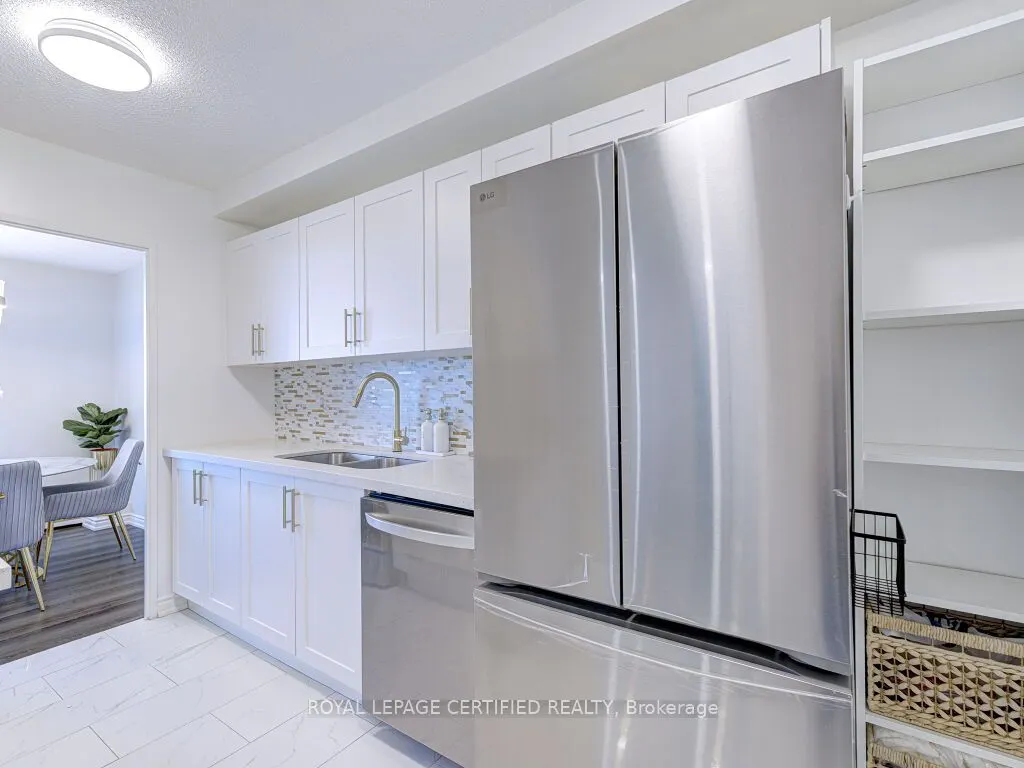 2929 Aquitaine Avenue, #1209