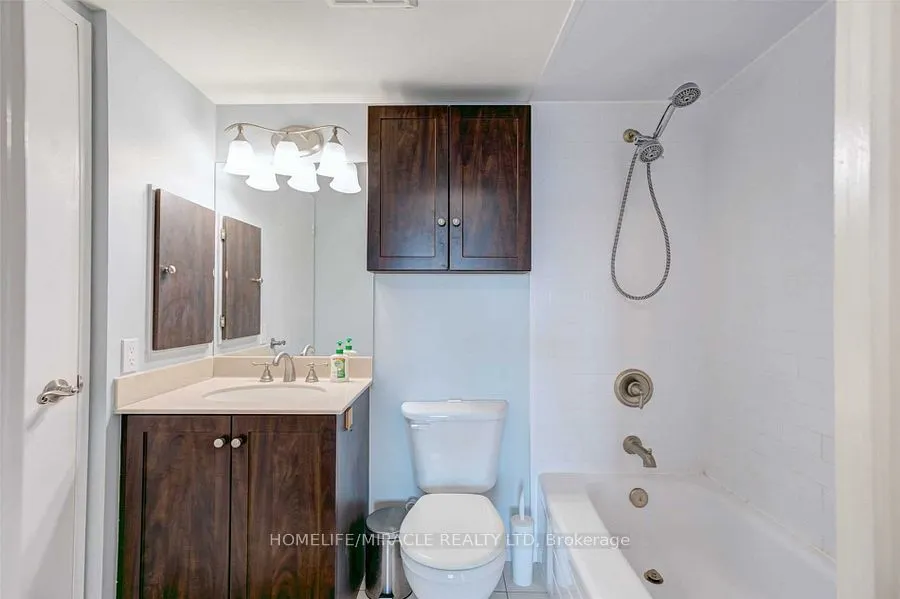 12 Laurelcrest Street, #1101