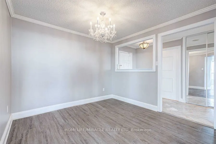12 Laurelcrest Street, #1101