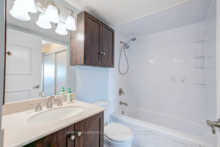 12 Laurelcrest Street, #1101