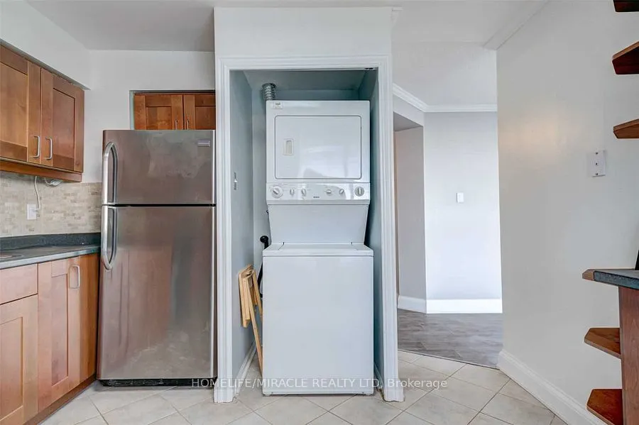 12 Laurelcrest Street, #1101