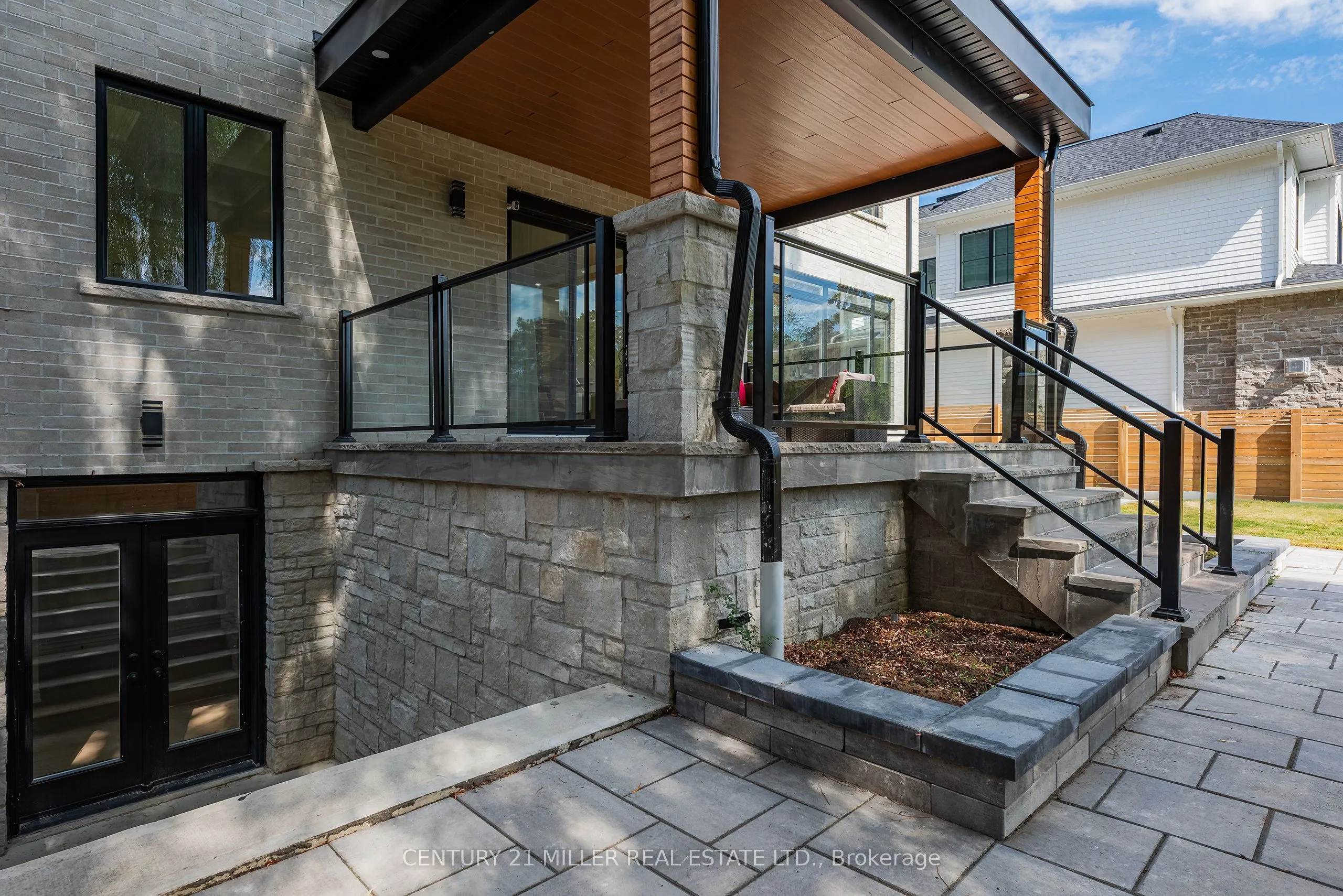 14 Crescent Road