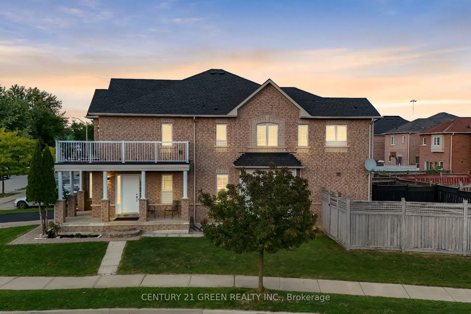 35 Samantha Crescent