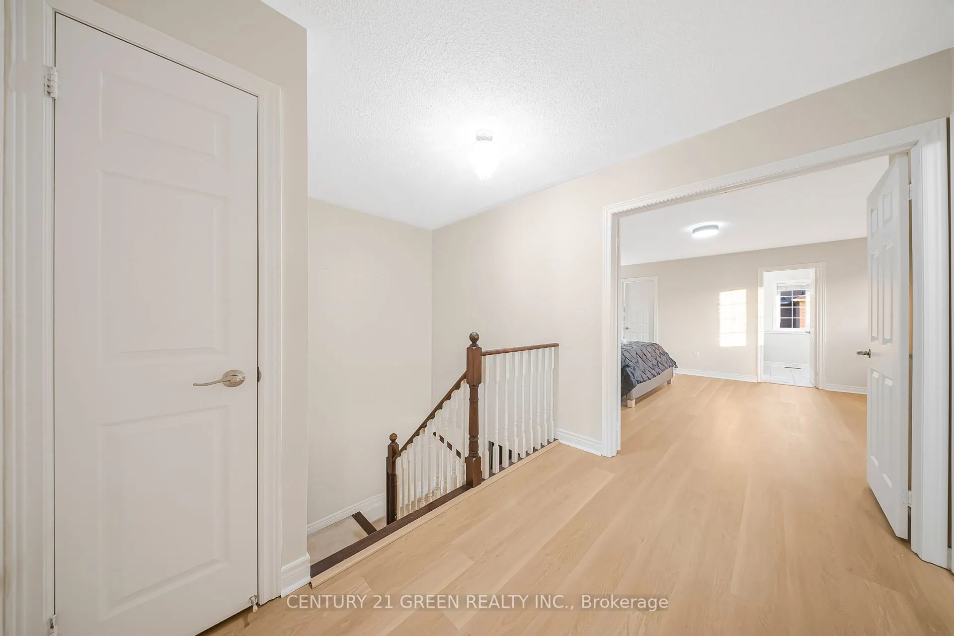 35 Samantha Crescent